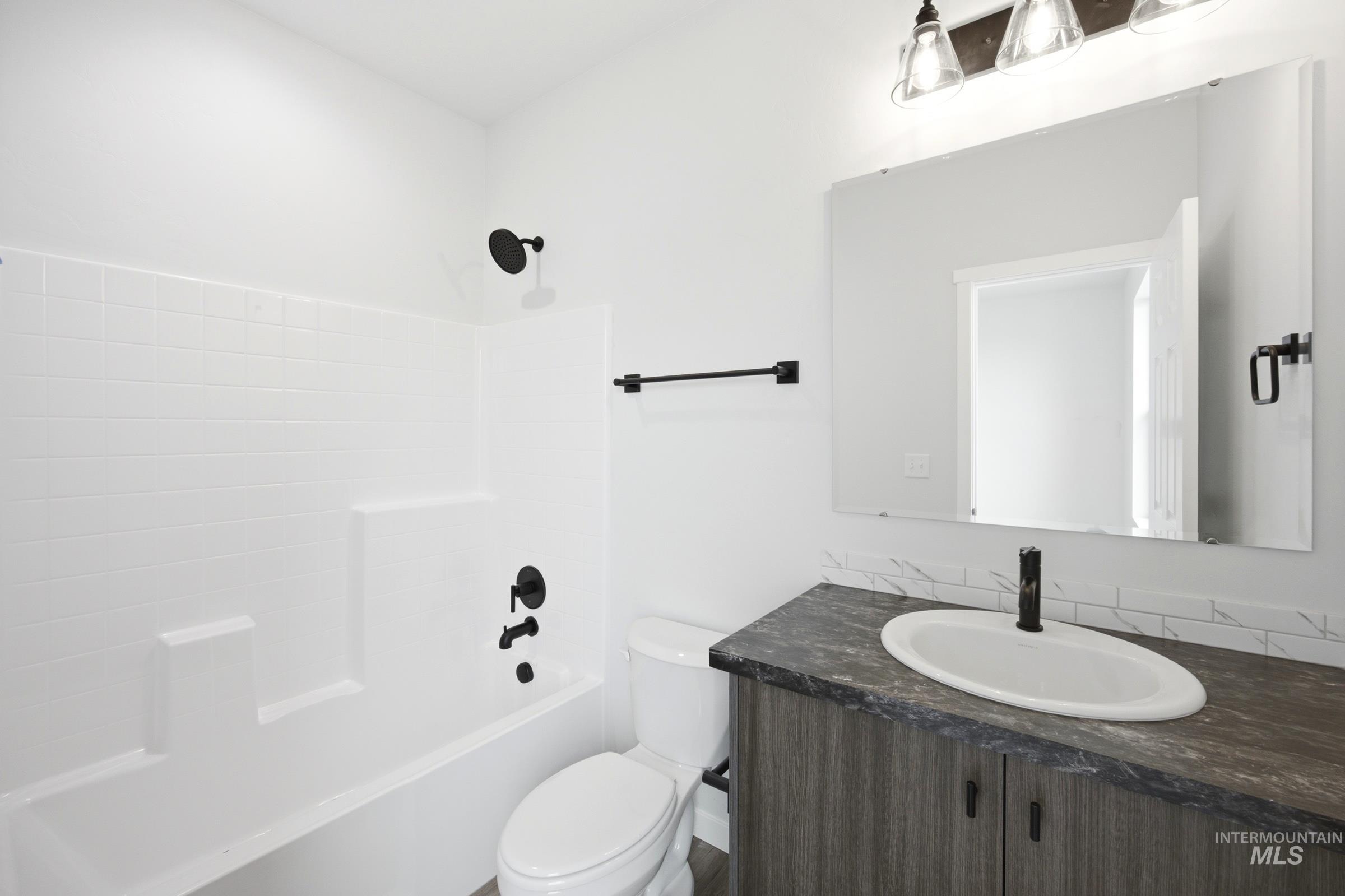 1064 W Cub River Dr Property Photo 29