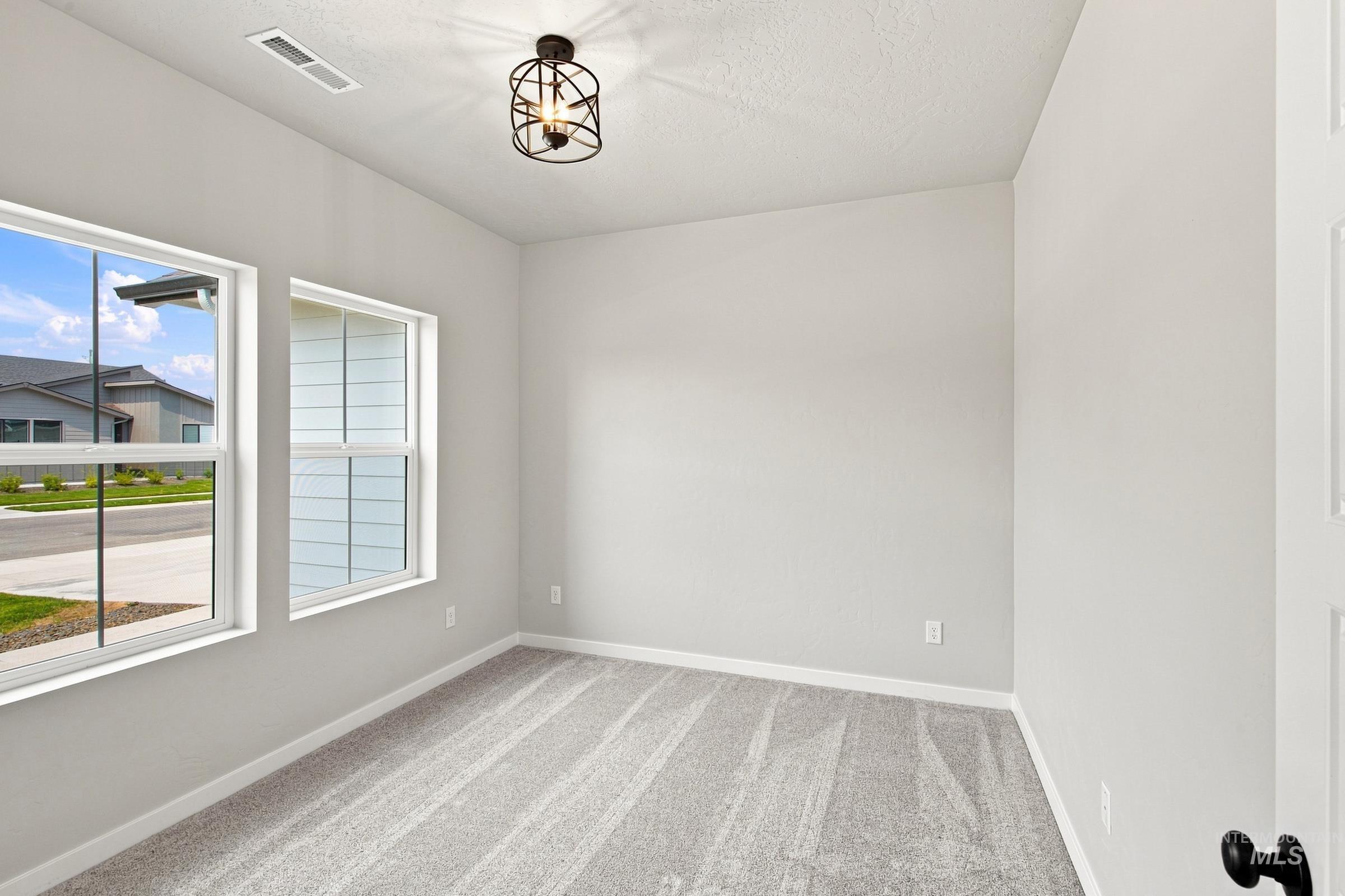 5328 S Danforth Ave Property Photo 14