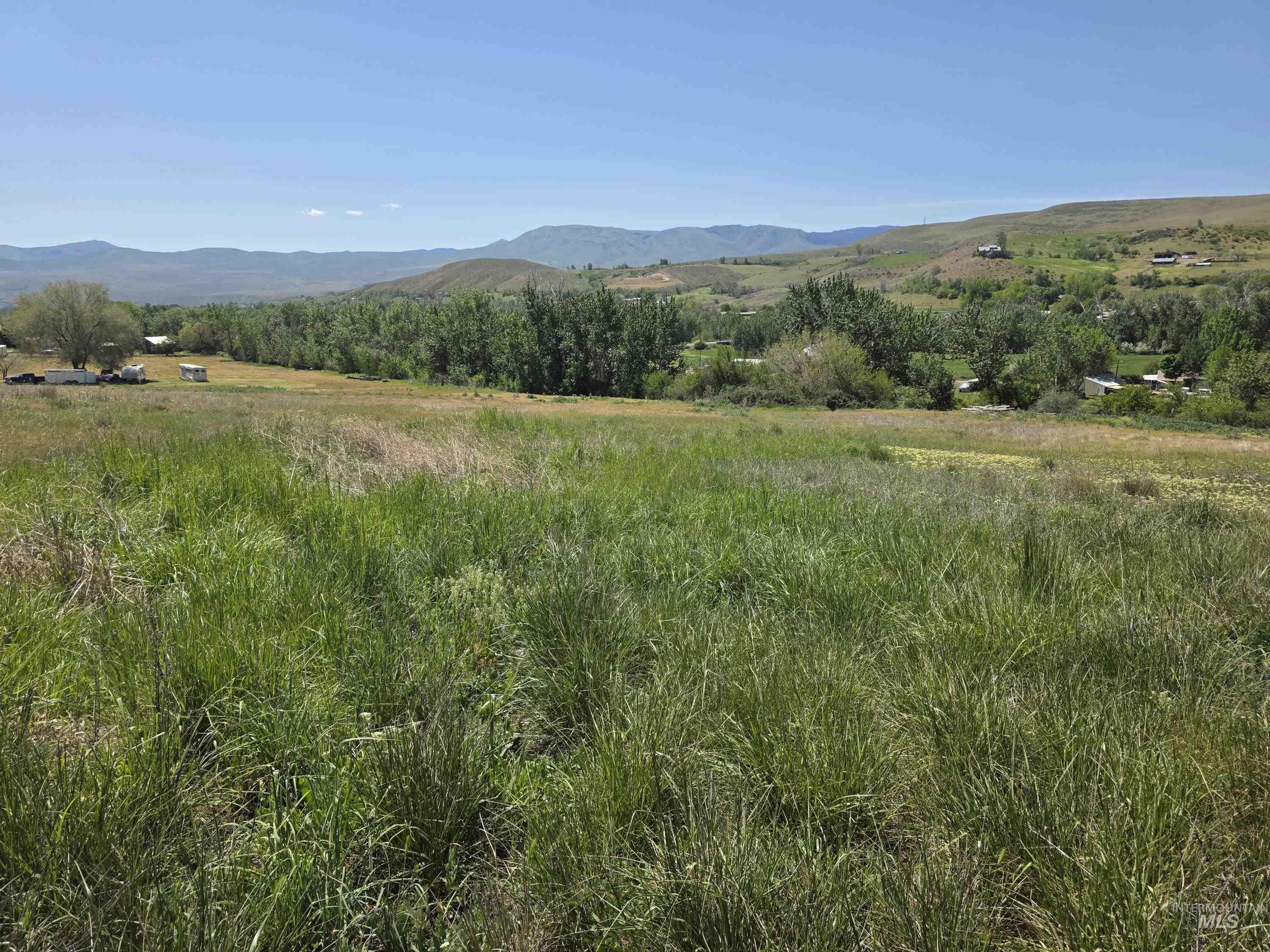 43310 Eagle Creek Rd Property Photo 1