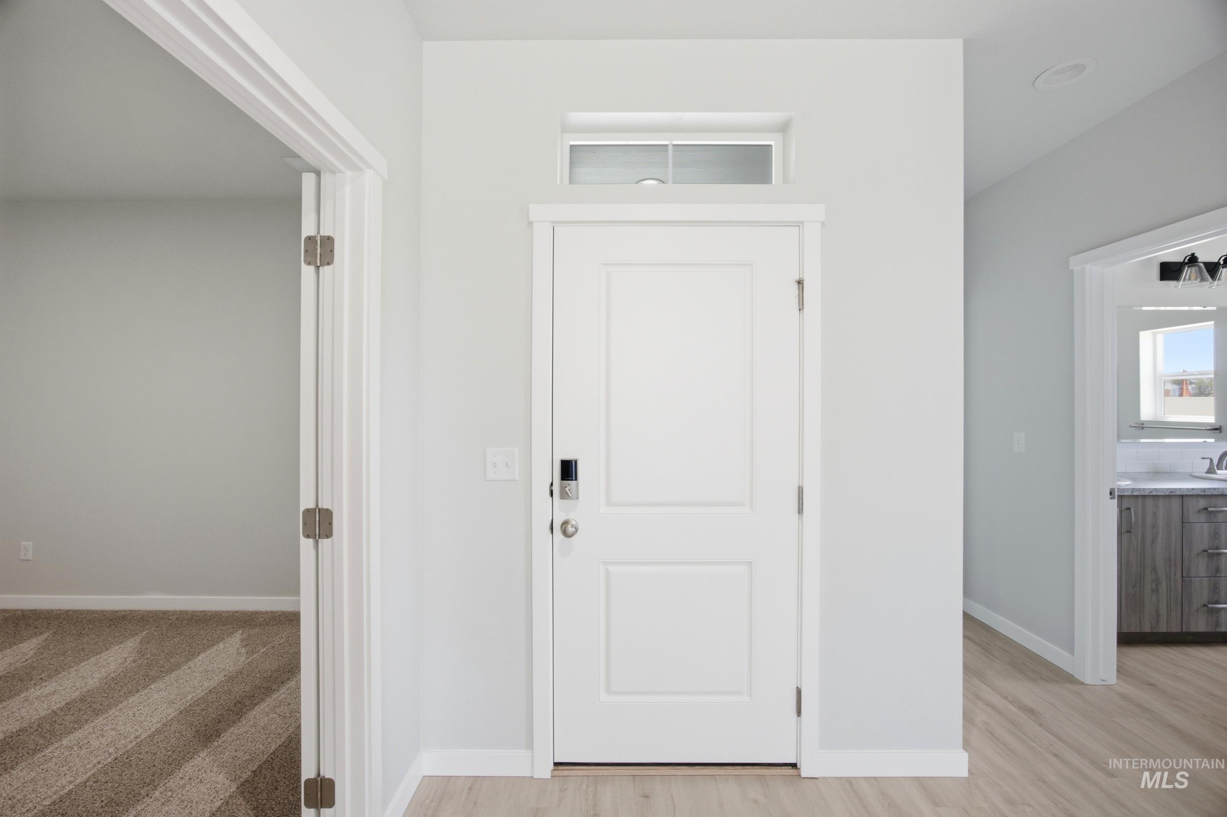 3885 E White Plains St Property Photo 2