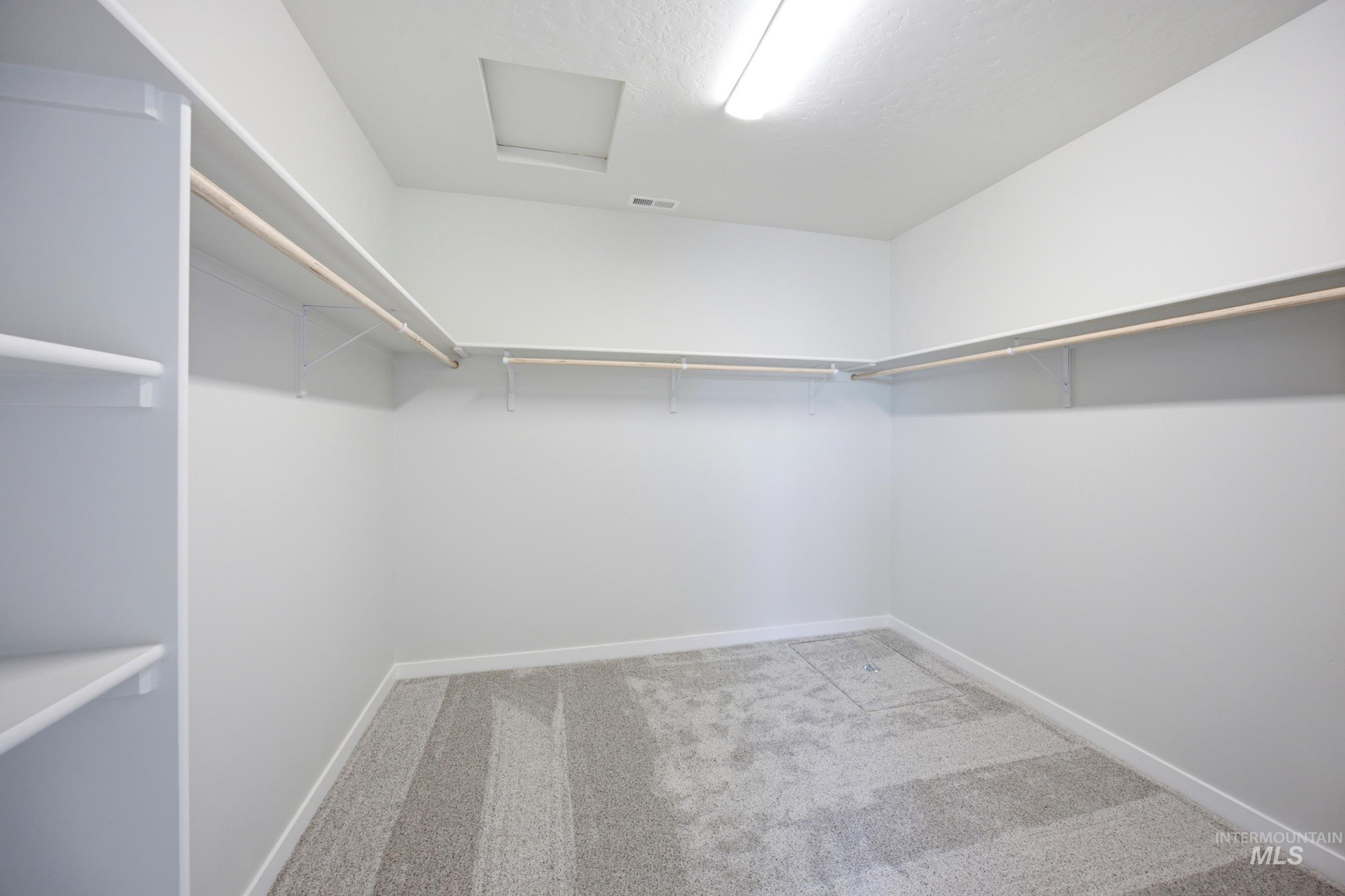 3885 E White Plains St Property Photo 13