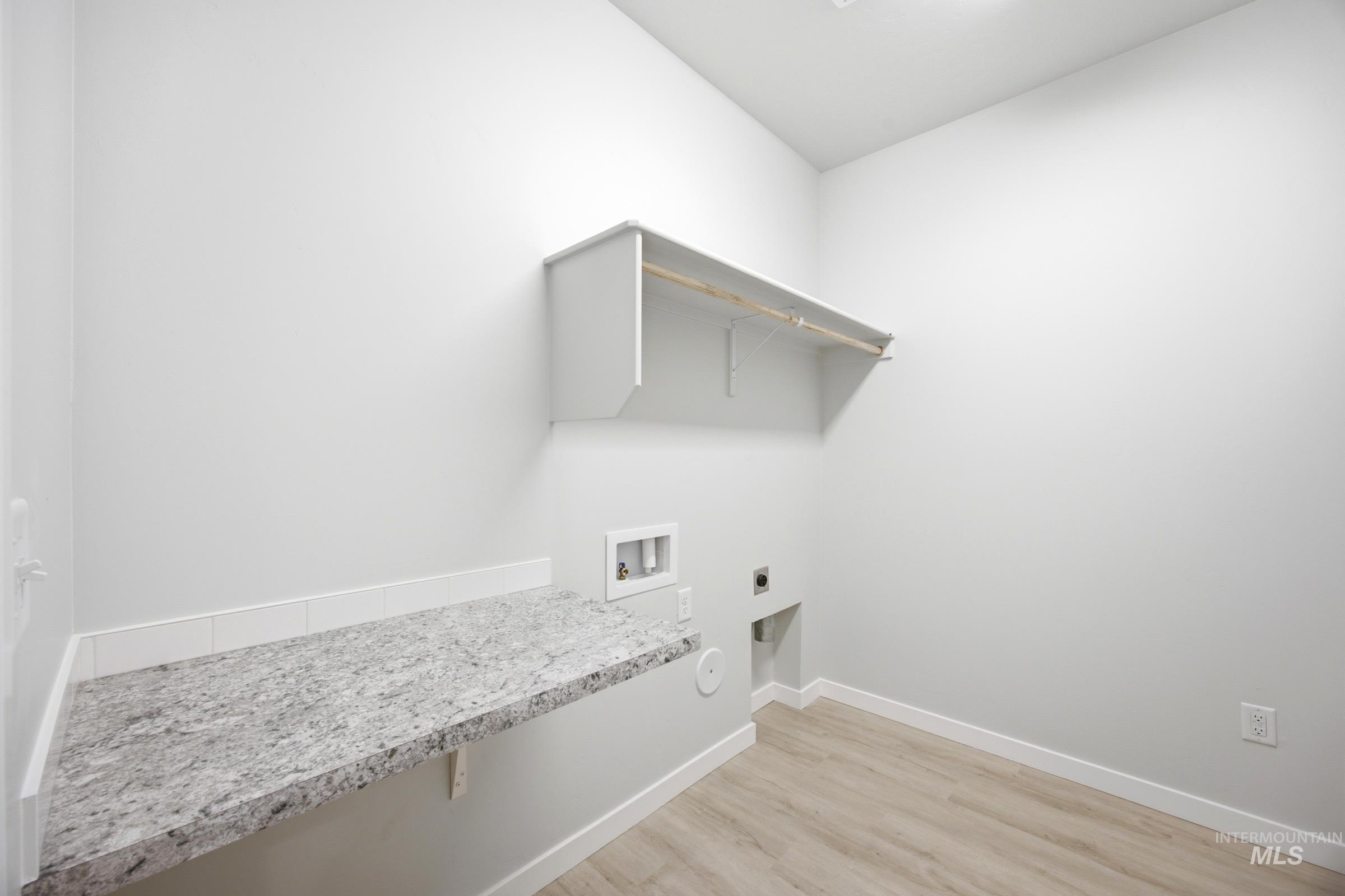 3885 E White Plains St Property Photo 20