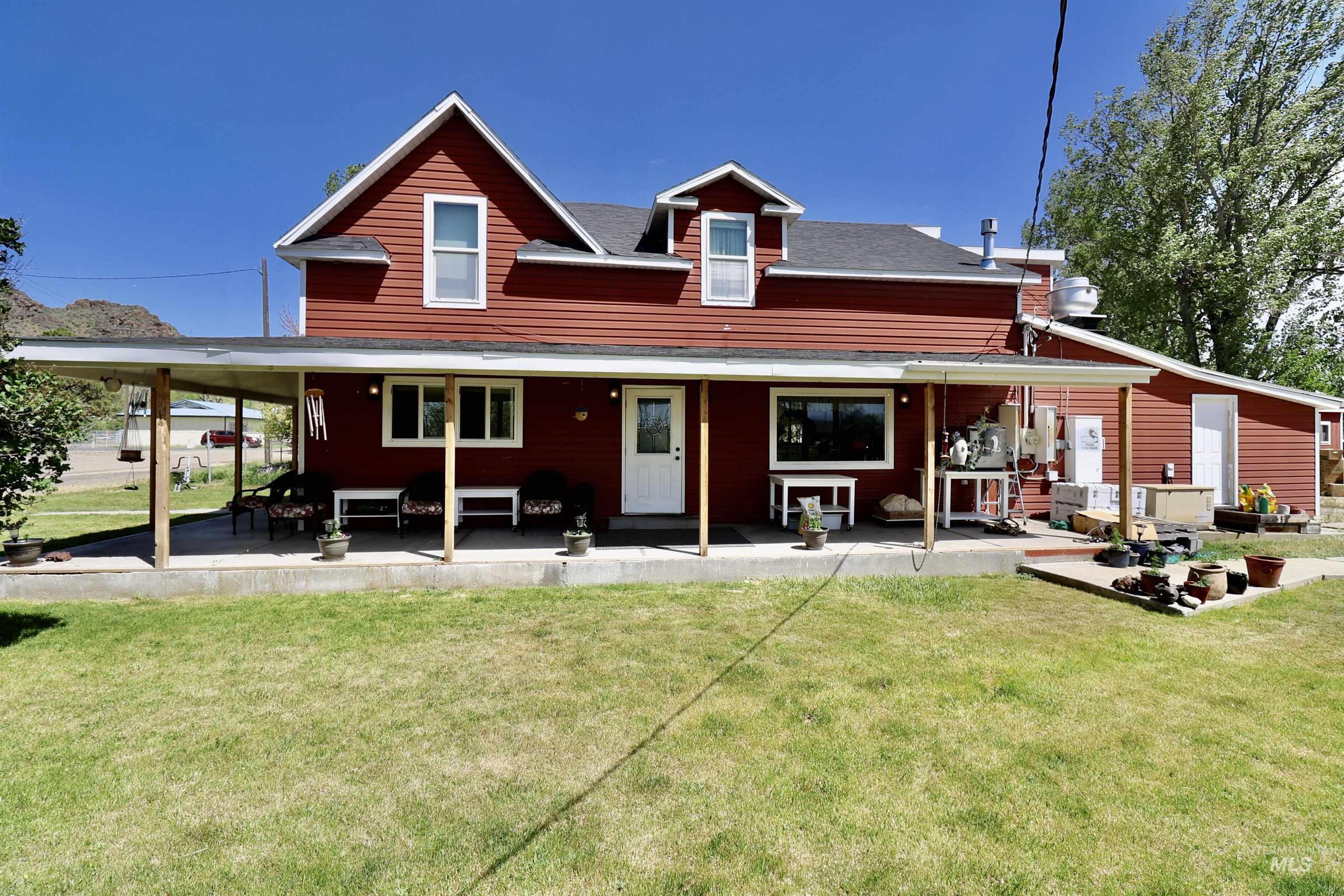 306 Wroten St Property Photo 2