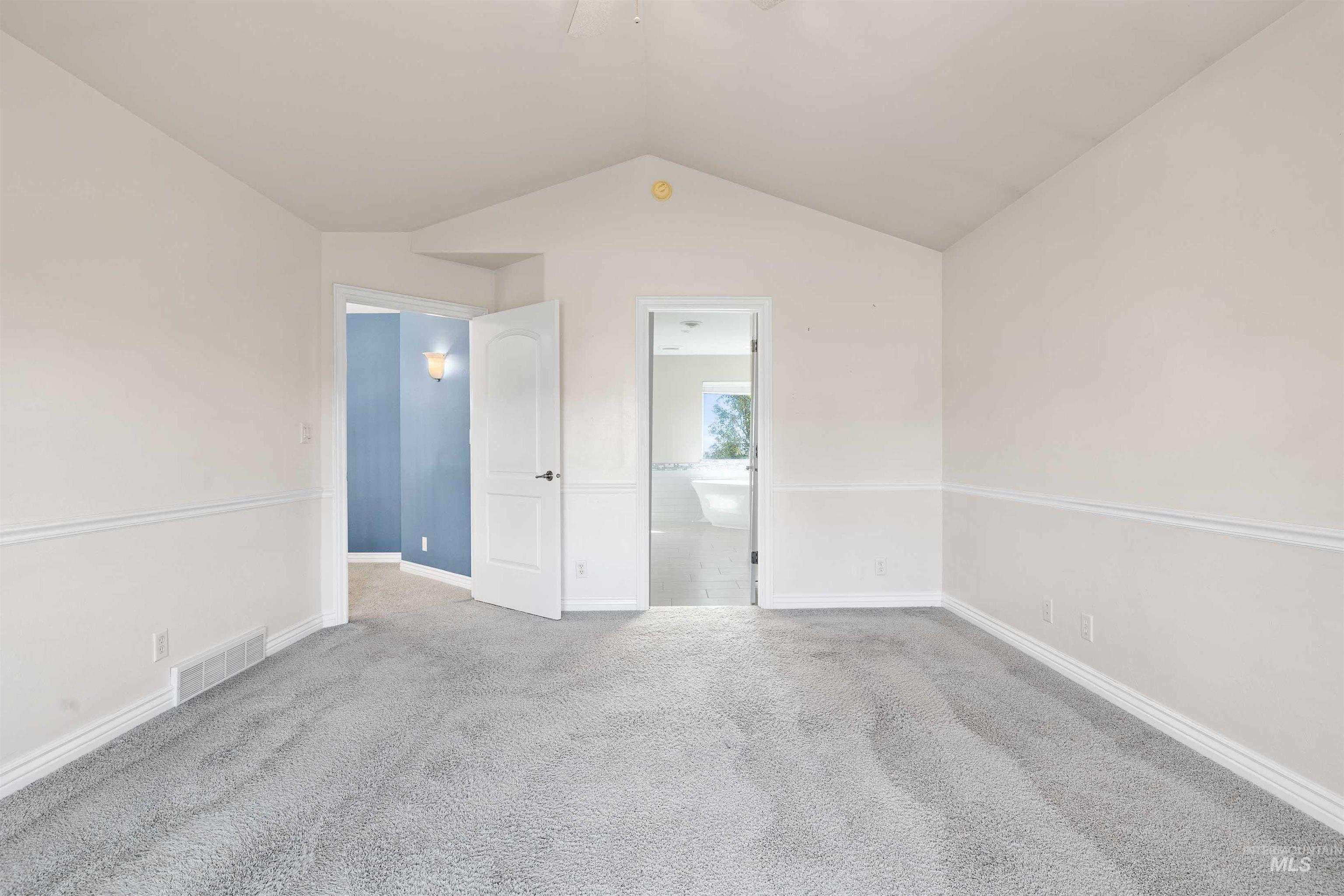 2522 E 3719 N Property Photo 16