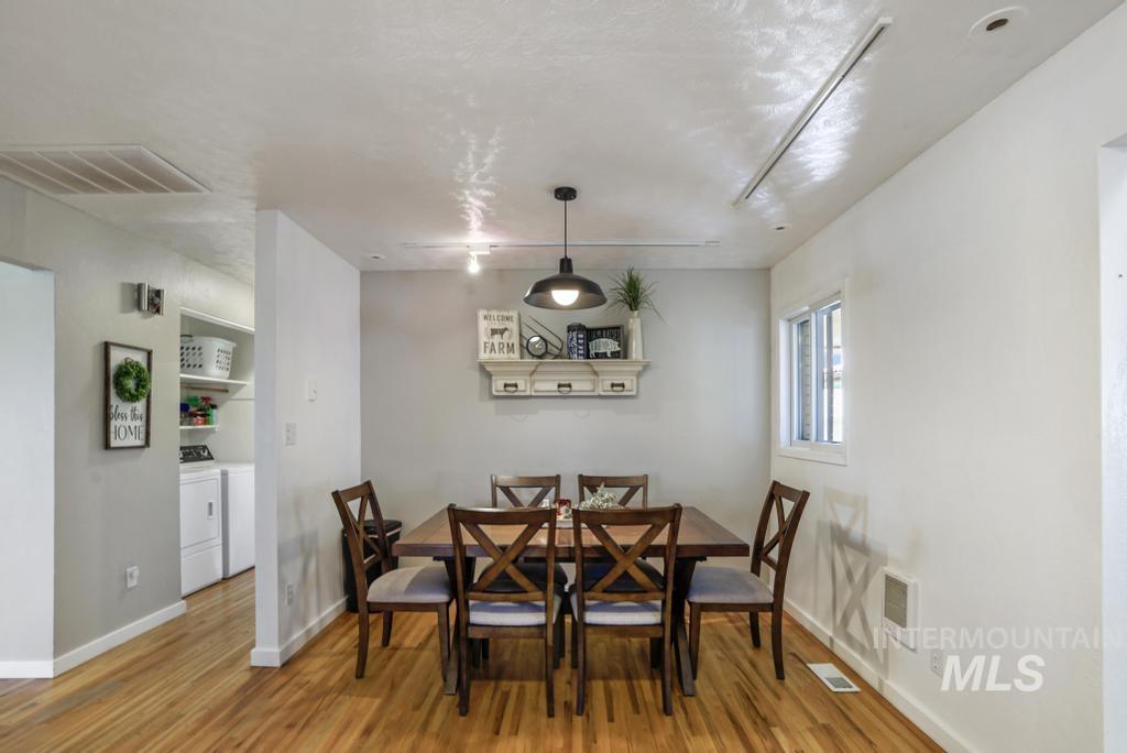 294 S 100 W Property Photo 10