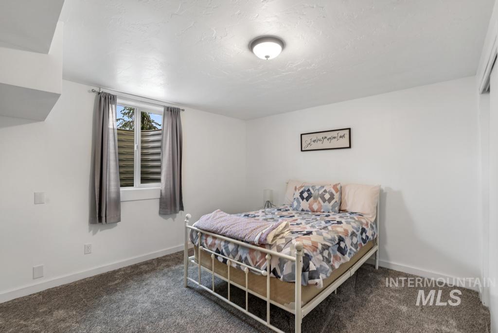 294 S 100 W Property Photo 20
