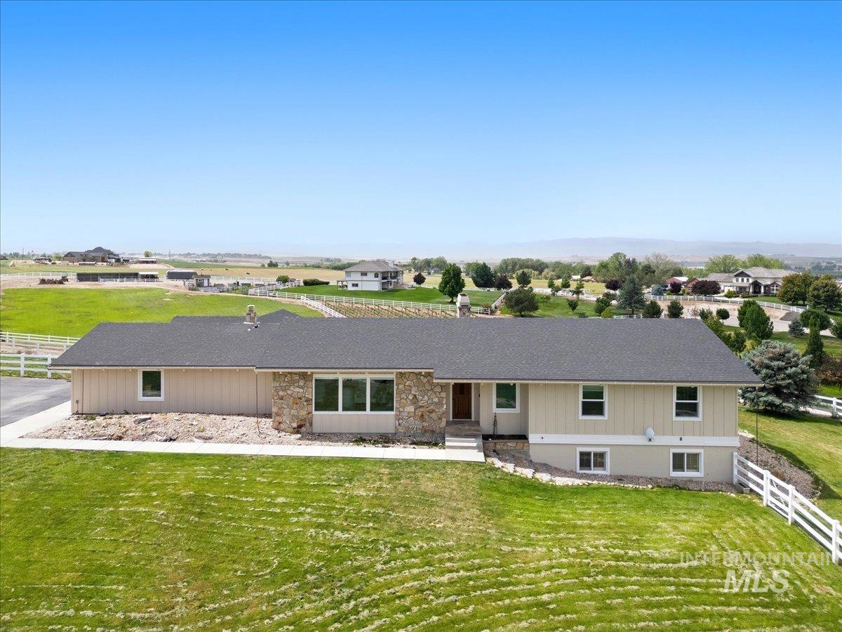8520 Elkhorn Ln Property Photo 6