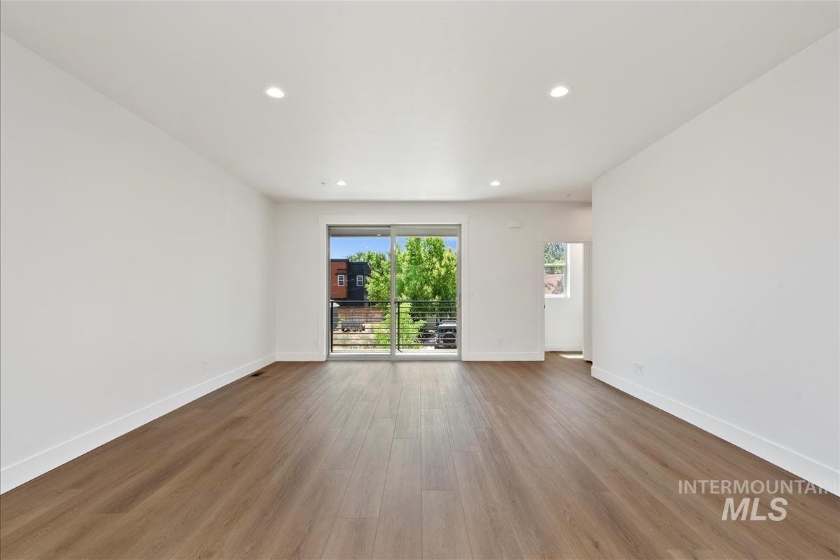 1701 S Federal Way Property Photo 7