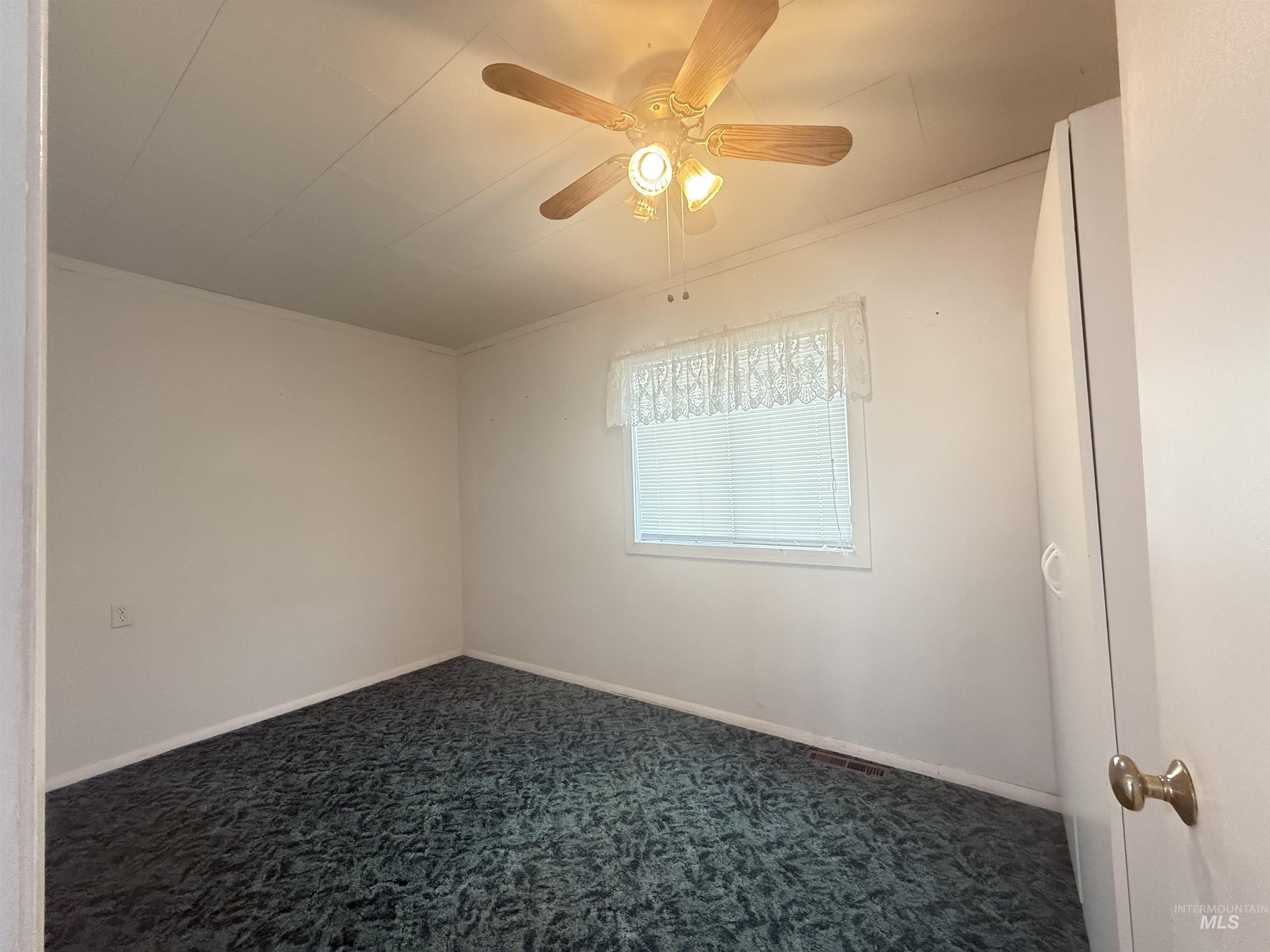 2042 13th Street Property Photo 7