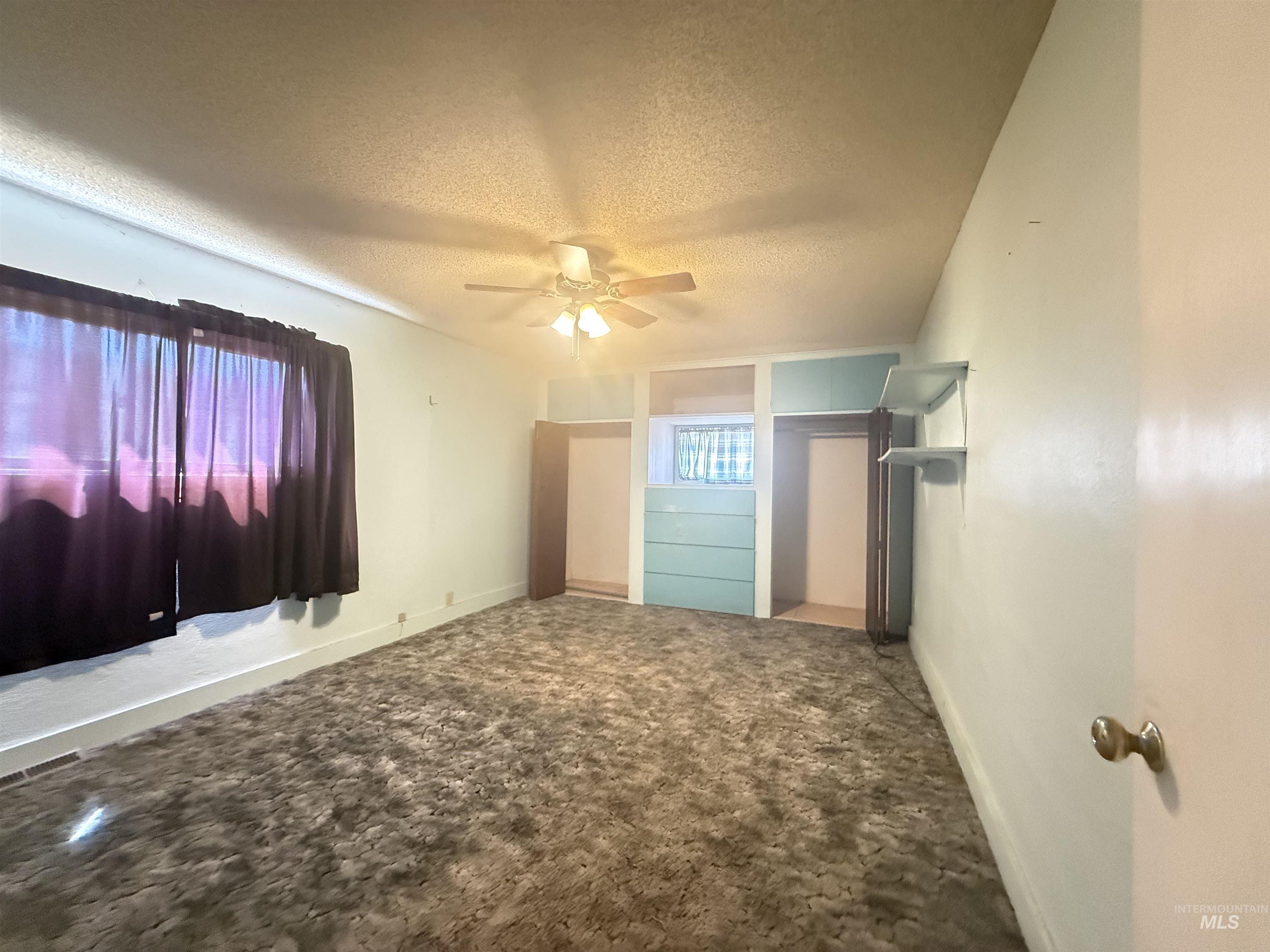 2042 13th Street Property Photo 8