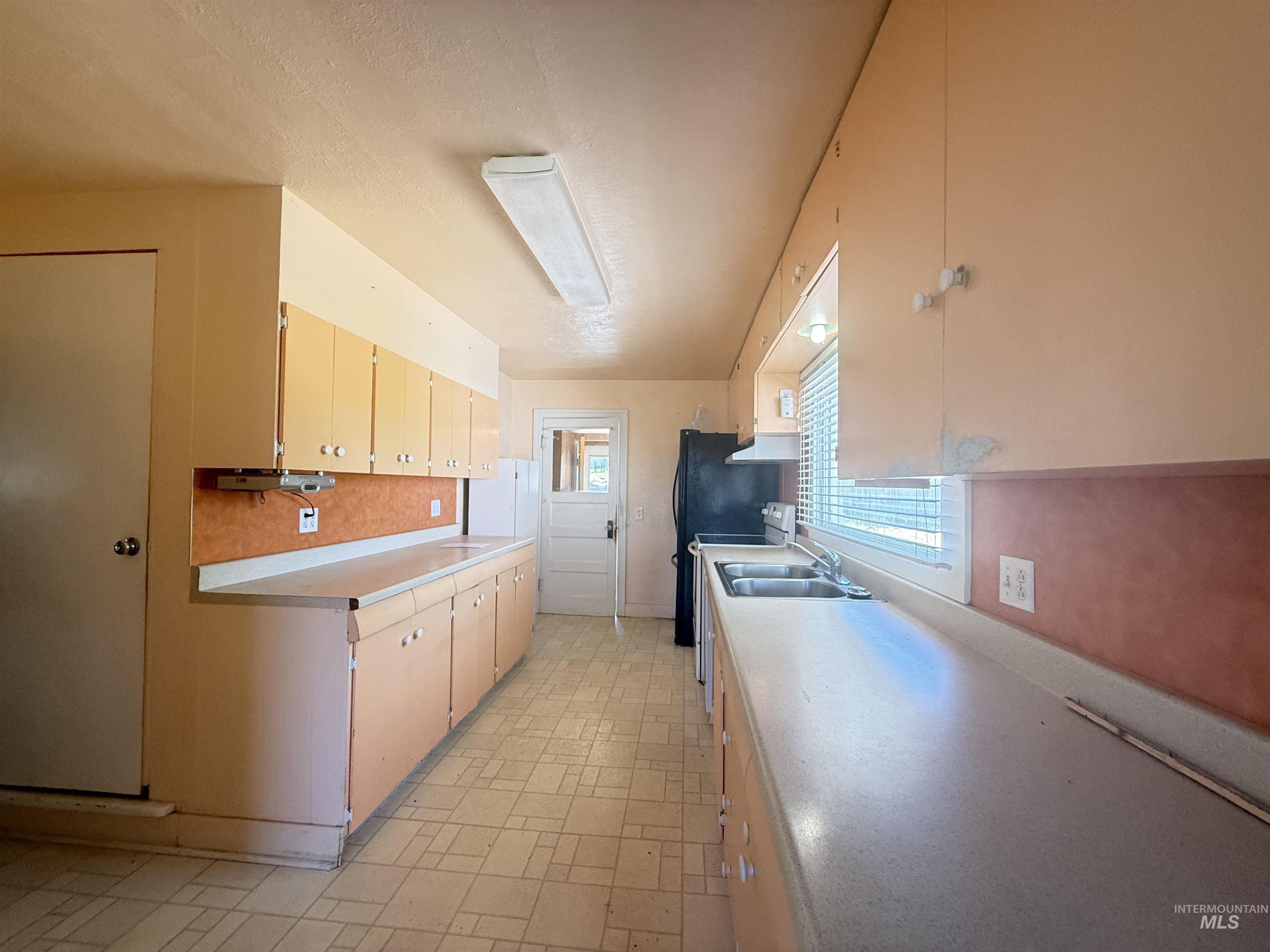 2042 13th Street Property Photo 20