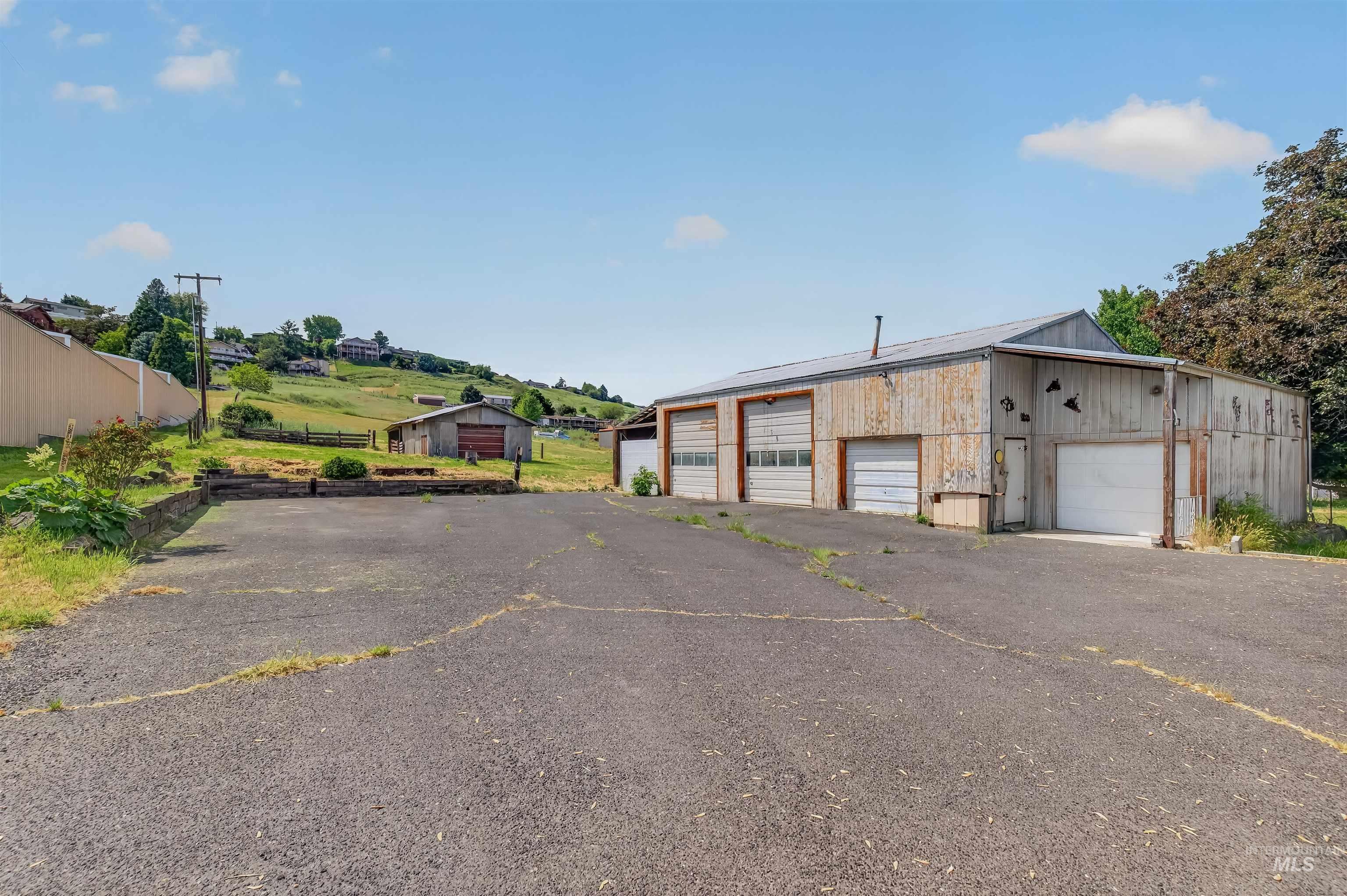 2042 13th Street Property Photo 31
