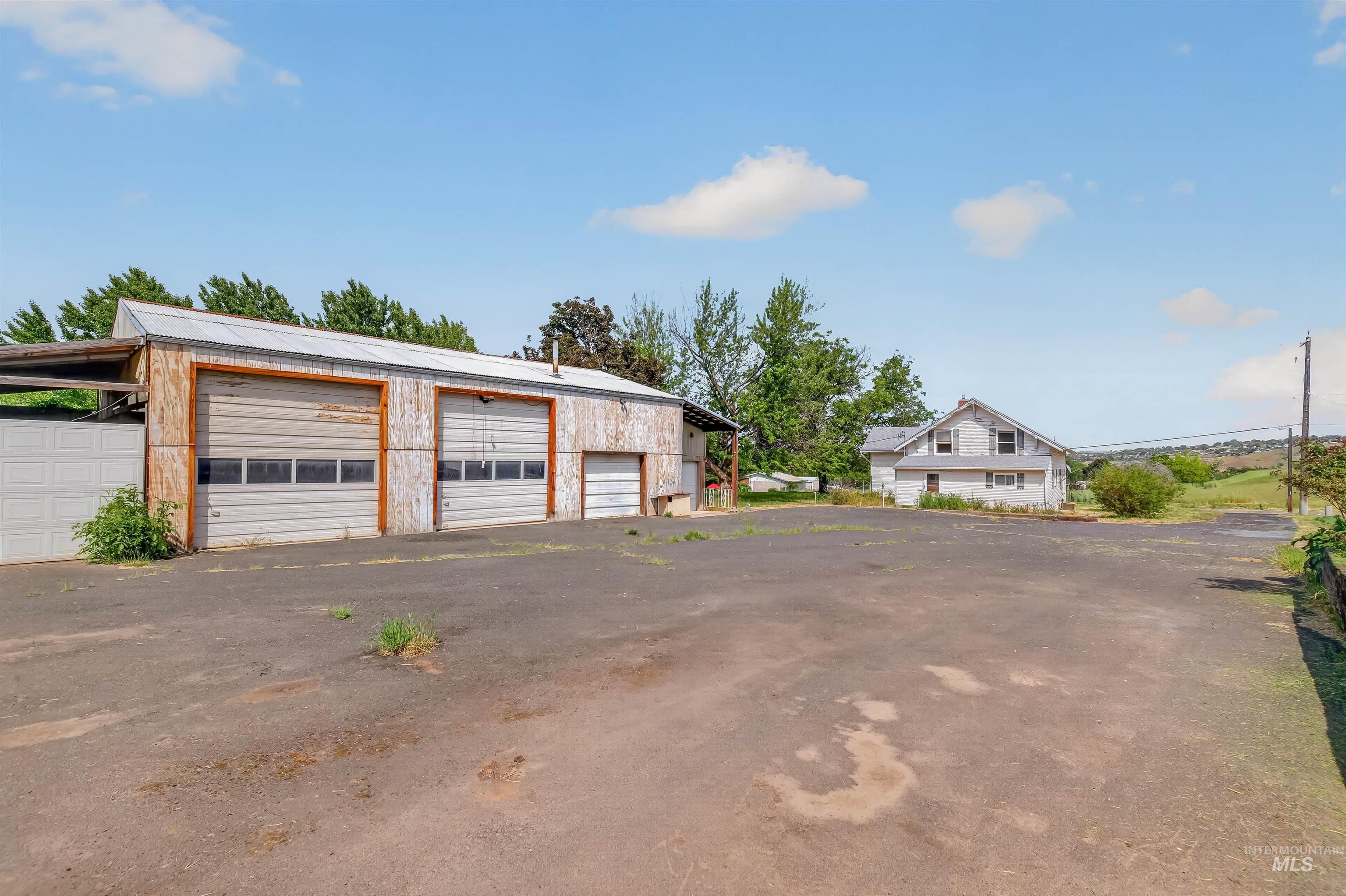 2042 13th Street Property Photo 32