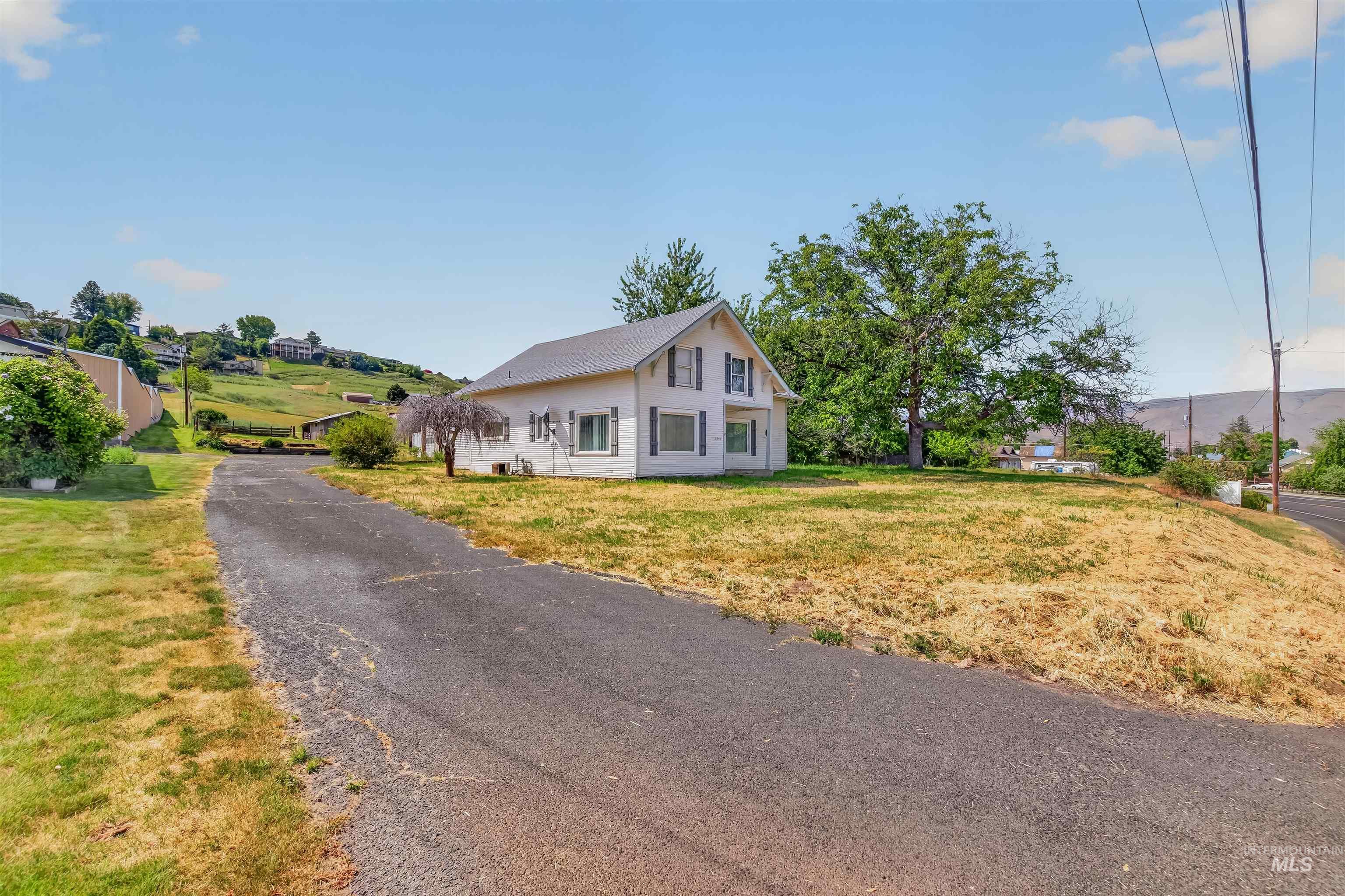 2042 13th Street Property Photo 44