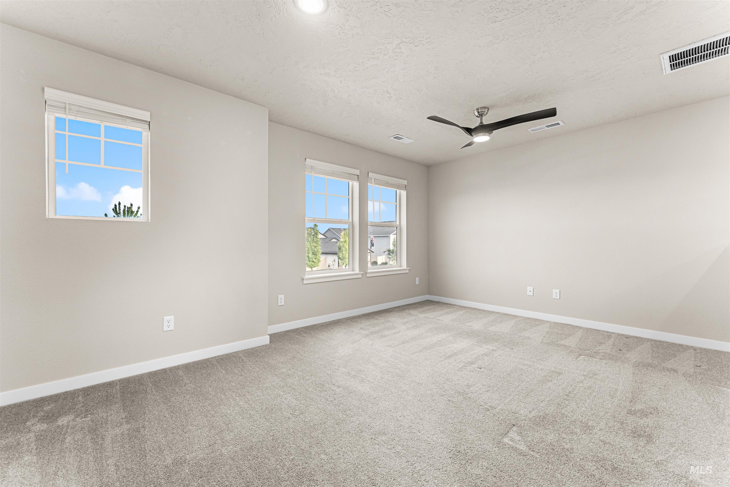 17817 Sunset Ridge Ave. Property Photo 30