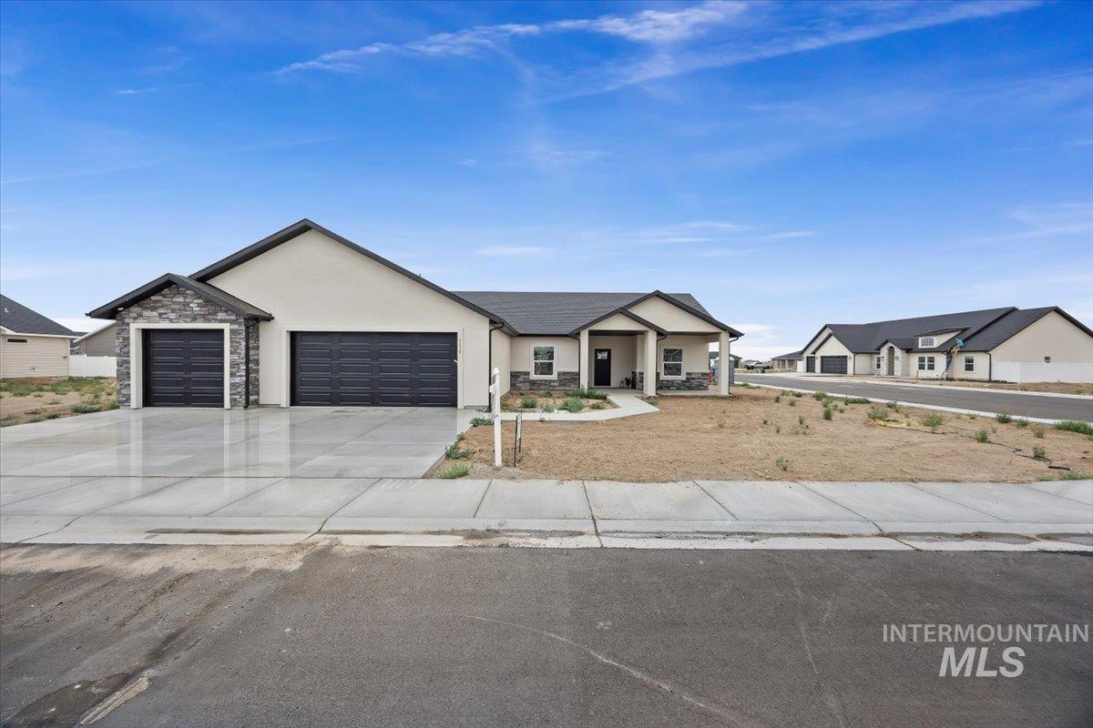 1119 Sage Property Photo 1