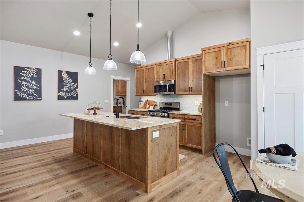 1119 Sage Property Photo 7