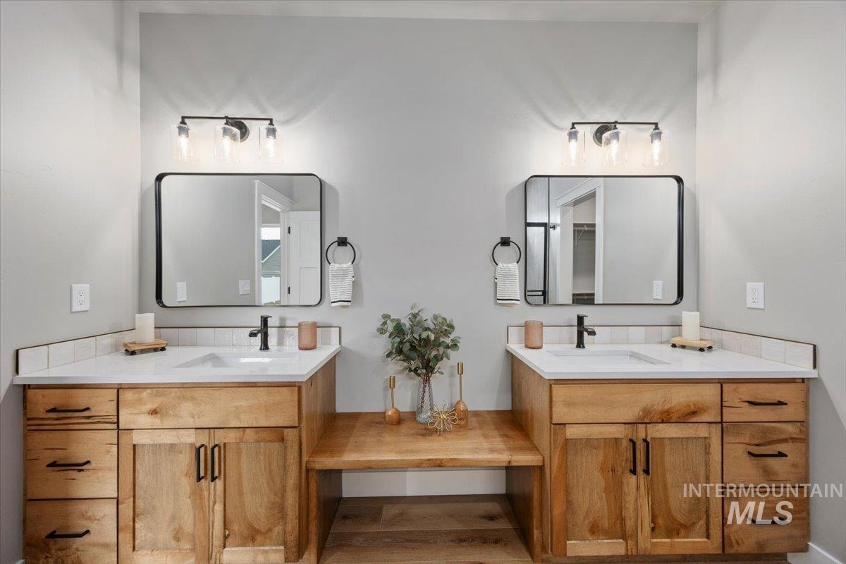 1119 Sage Property Photo 15
