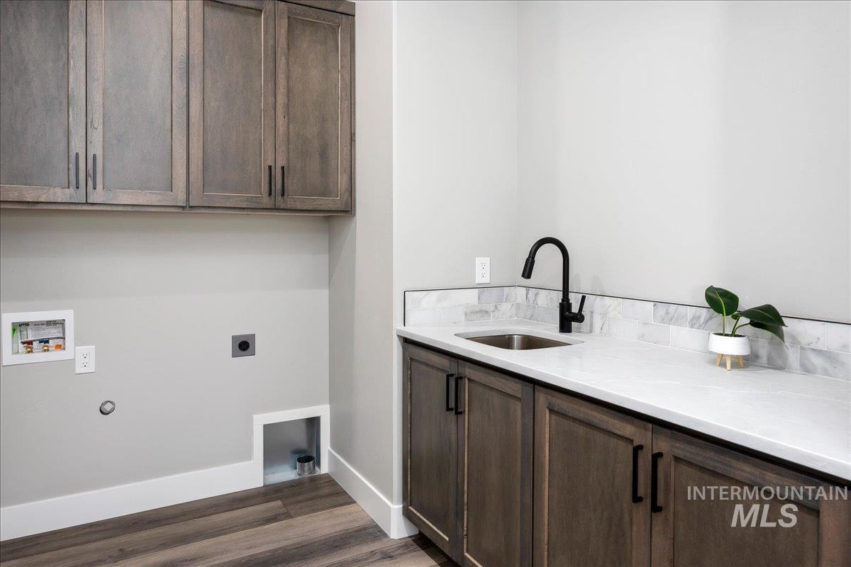 1121 Moss Property Photo 33