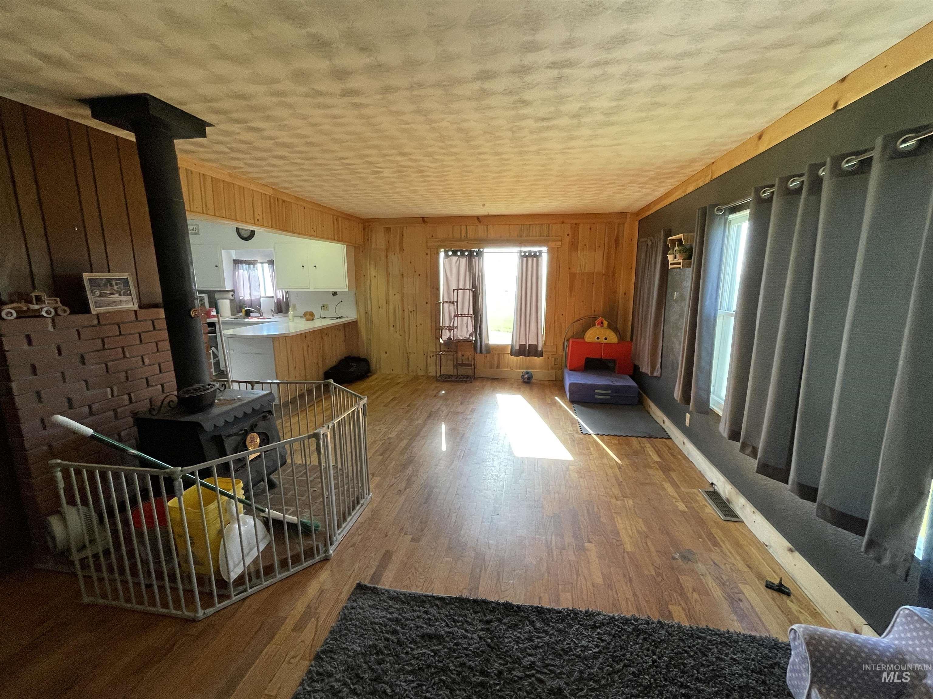 3201 Darby Property Photo 8