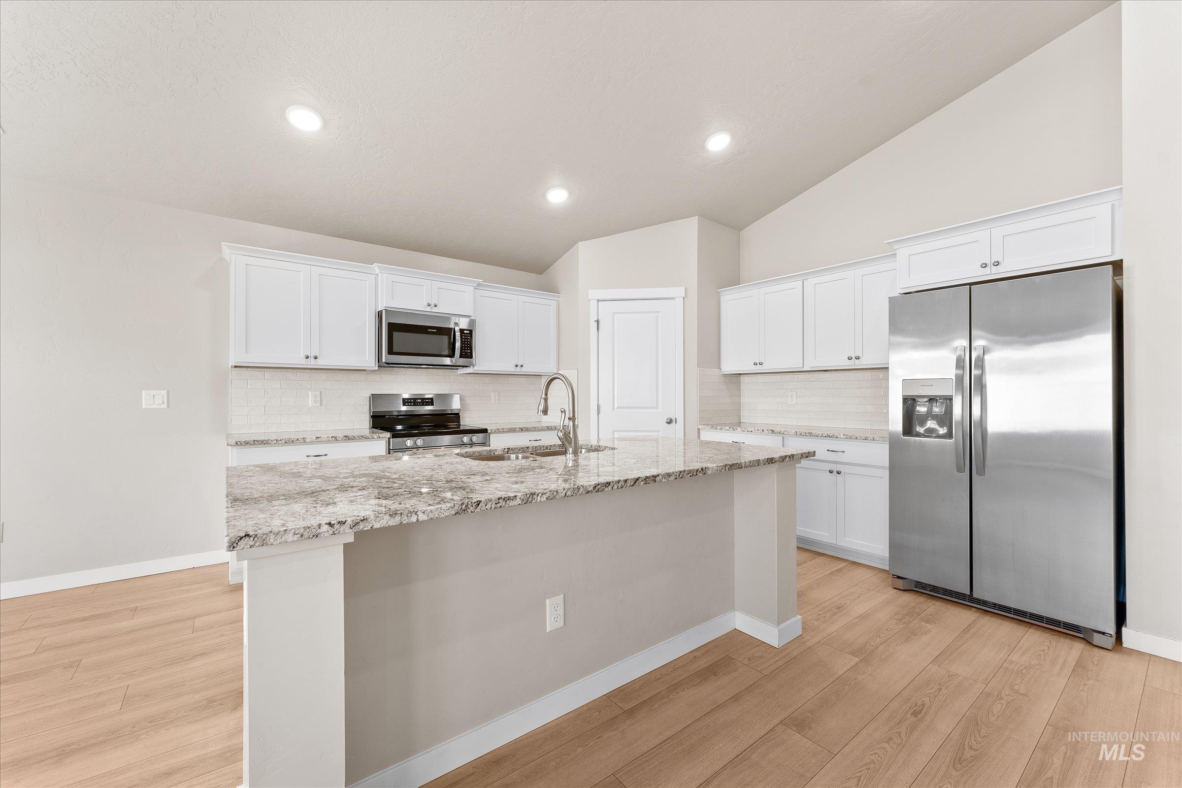 3789 S Walnut Ridge Way Property Photo 8