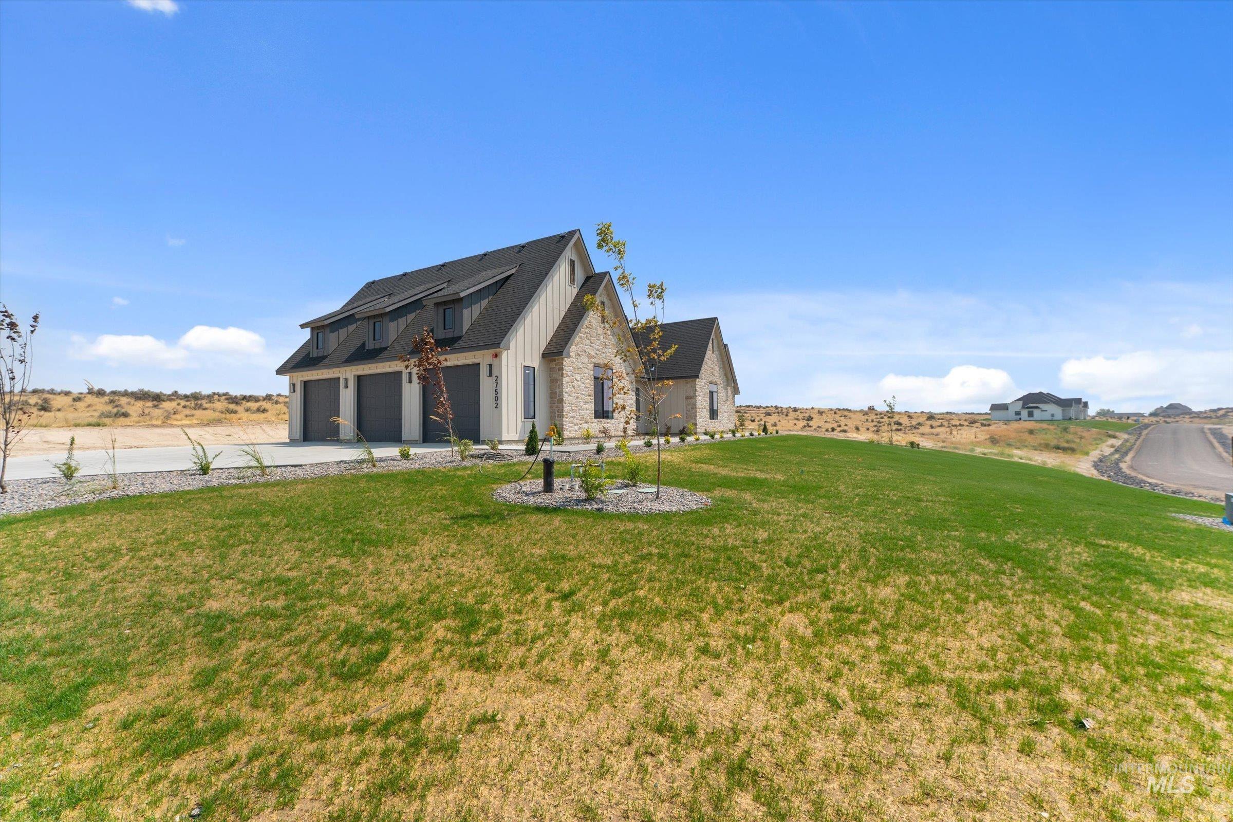 27502 Commerce Comet Way Property Photo 3