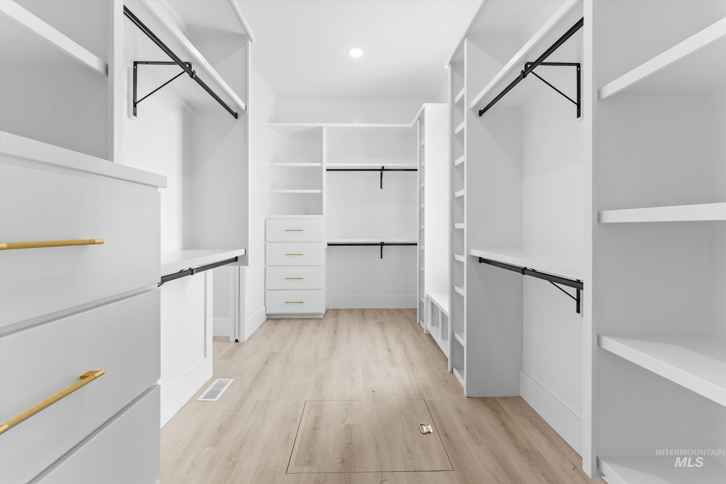 27502 Commerce Comet Way Property Photo 15