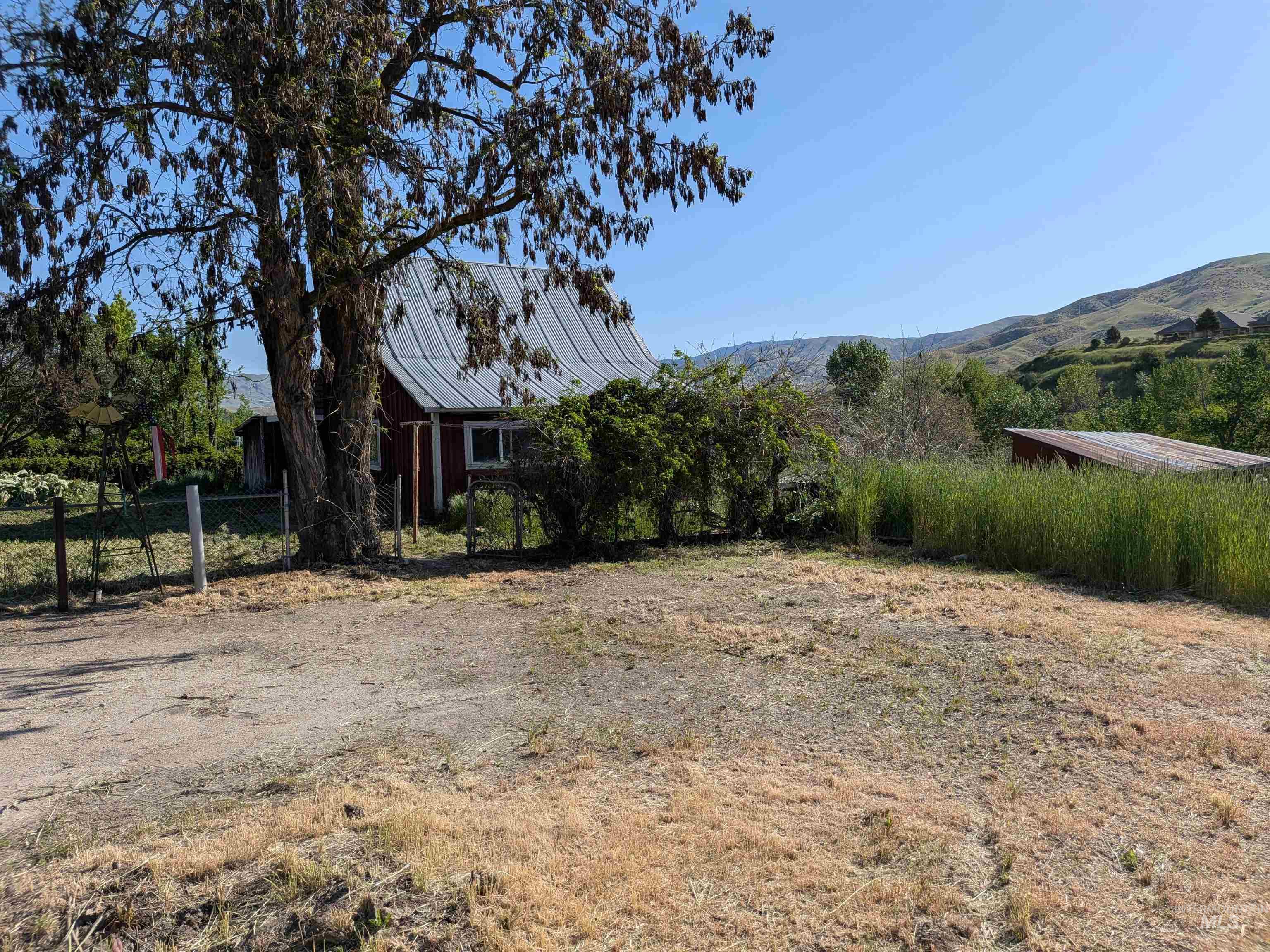 355 & 359 Highway 55 Property Photo 12