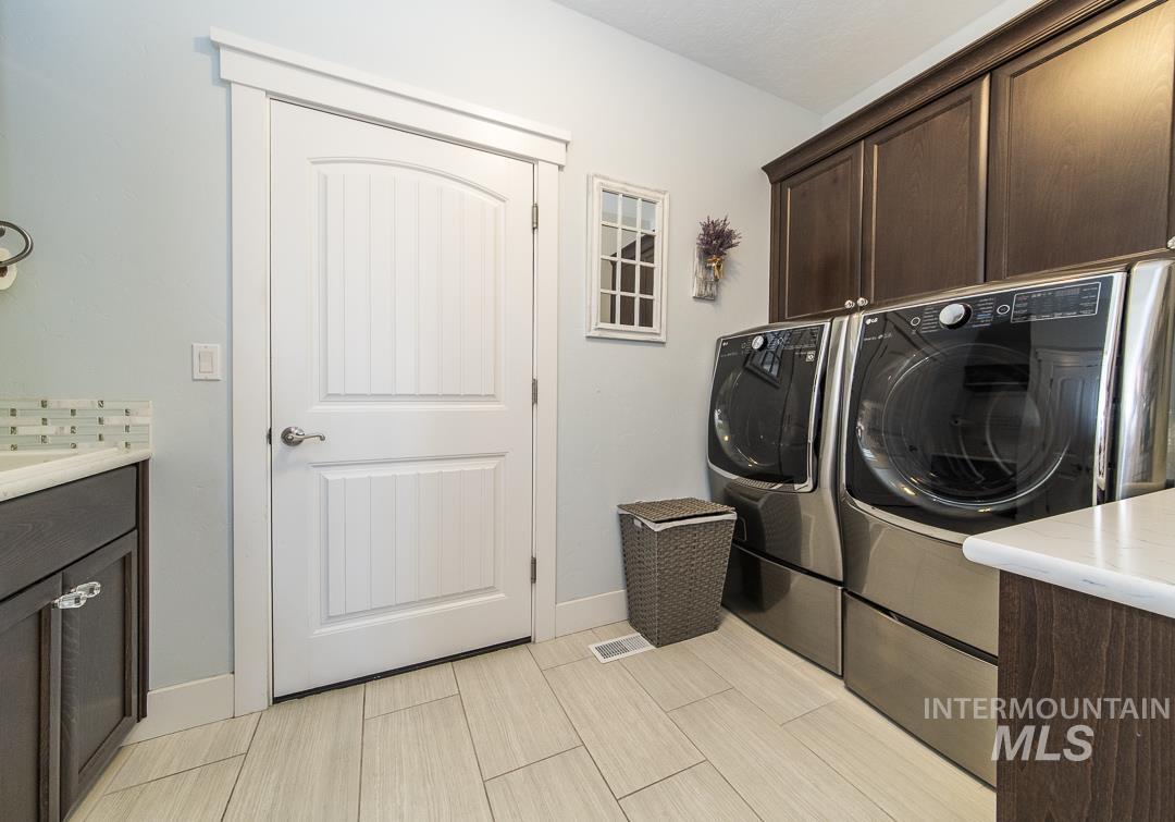 2176 W. Beige Street Property Photo 20