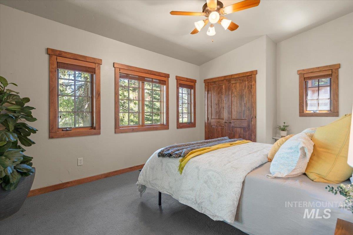 7 Rock Creek Ct. Property Photo 19