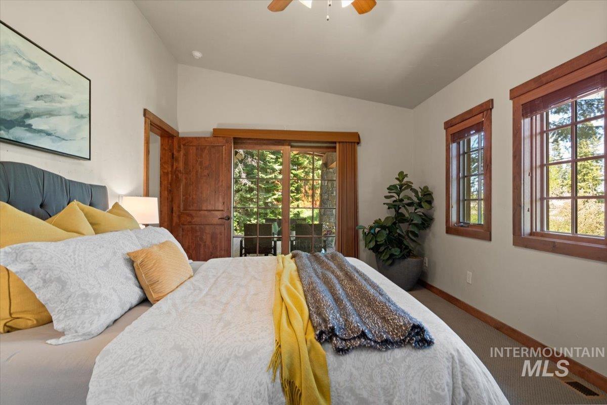 7 Rock Creek Ct. Property Photo 22