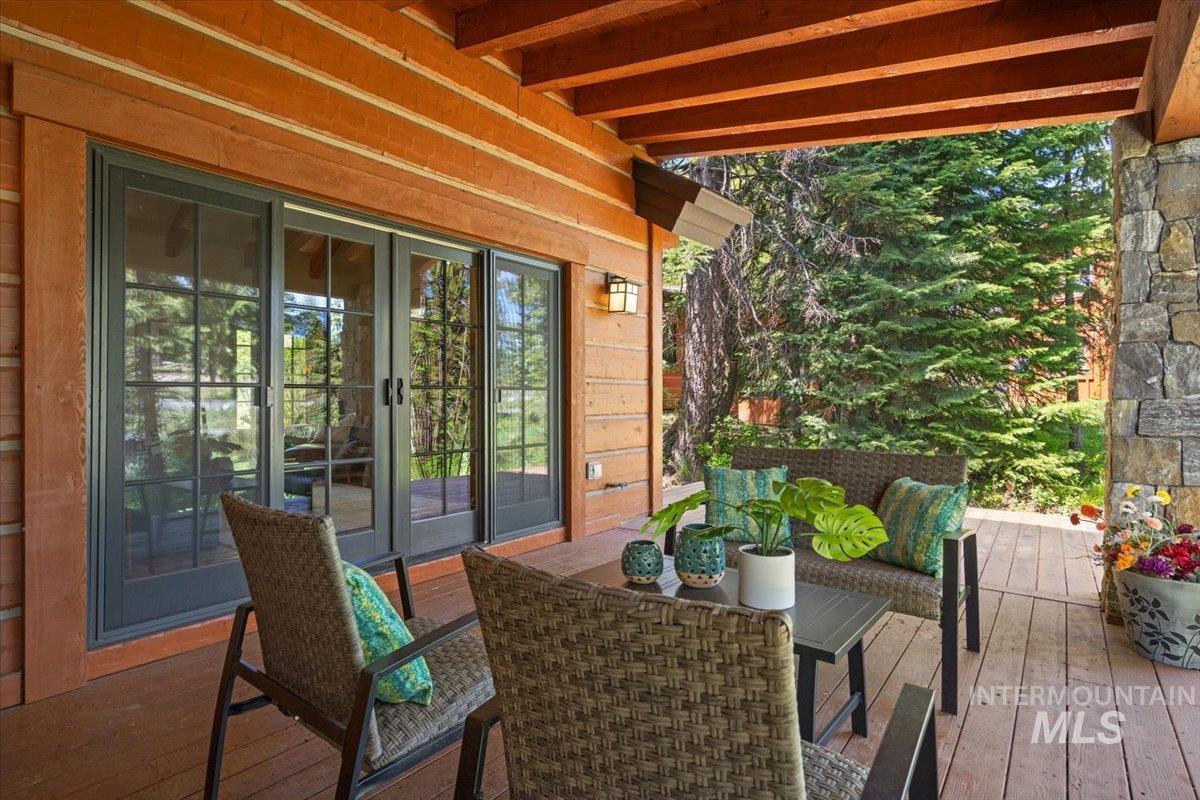 7 Rock Creek Ct. Property Photo 34