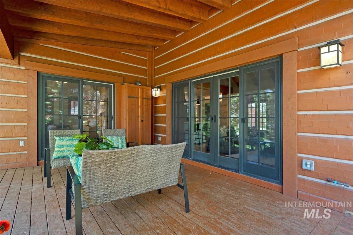 7 Rock Creek Ct. Property Photo 35