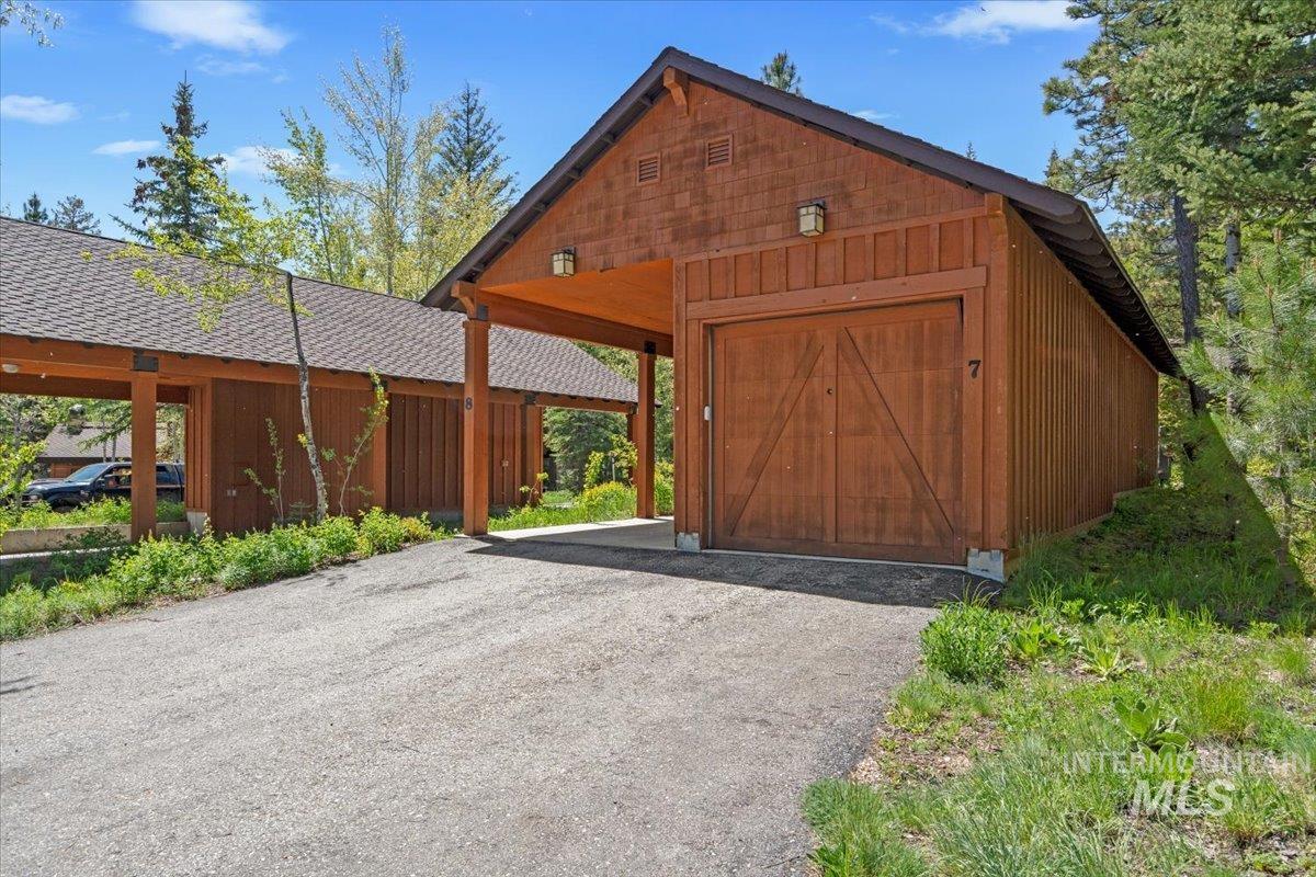 7 Rock Creek Ct. Property Photo 38