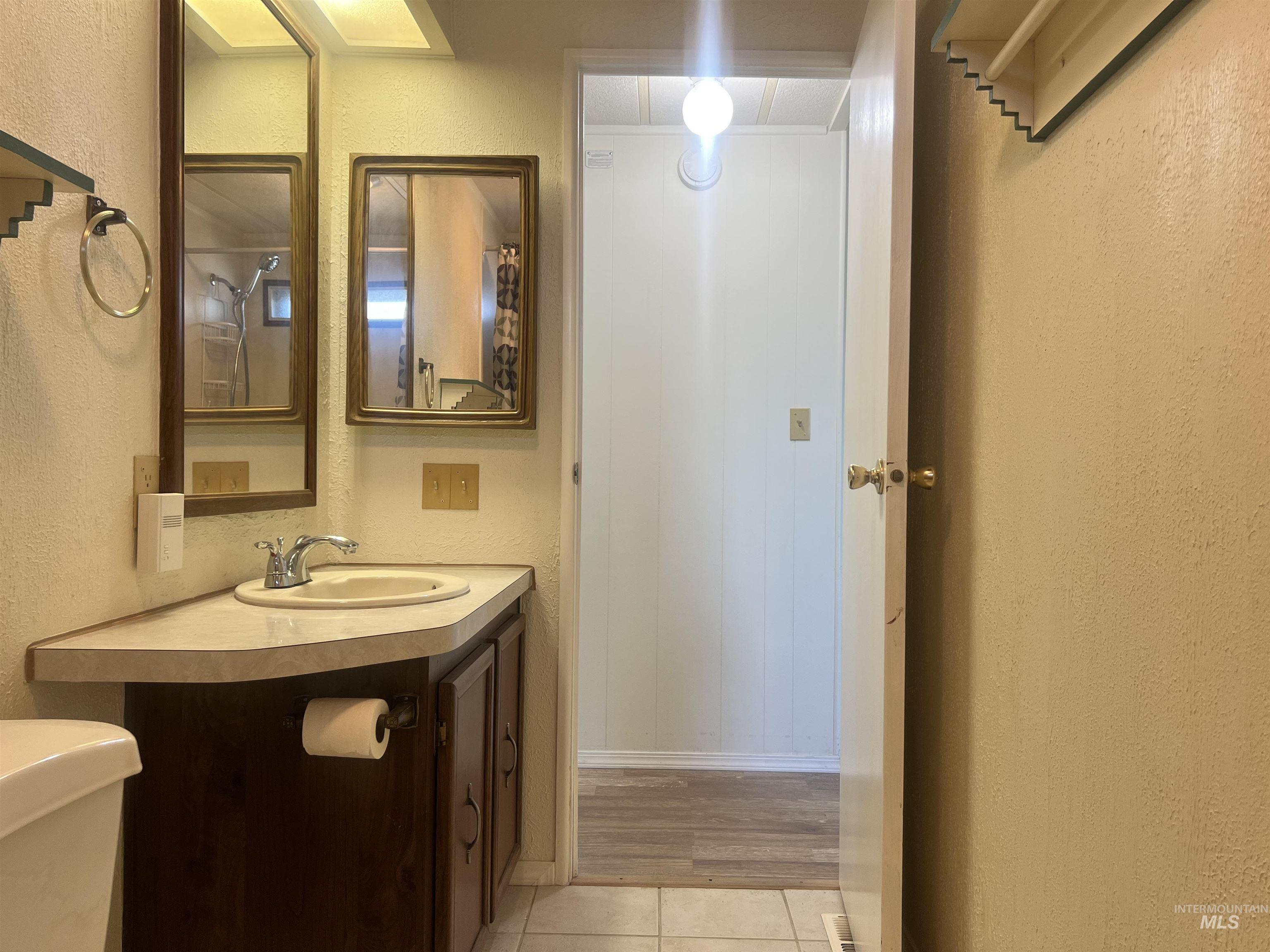 1907 W Flamingo Property Photo 29