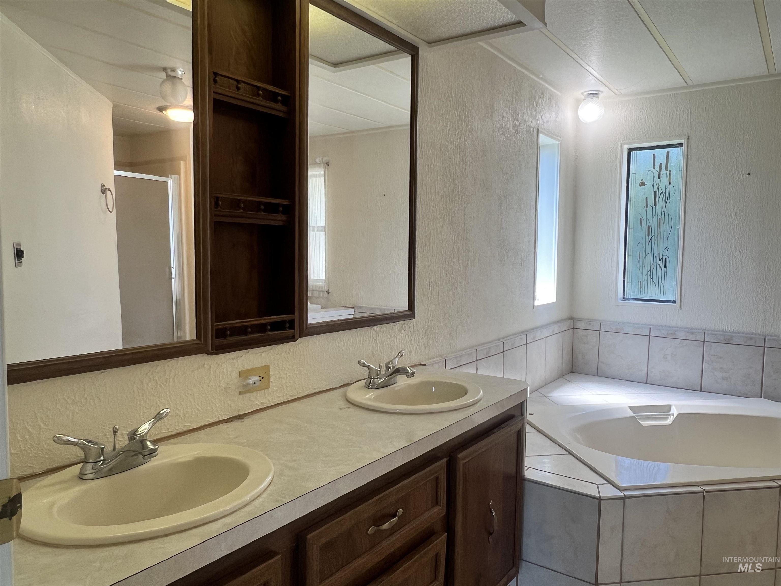 1907 W Flamingo Property Photo 34