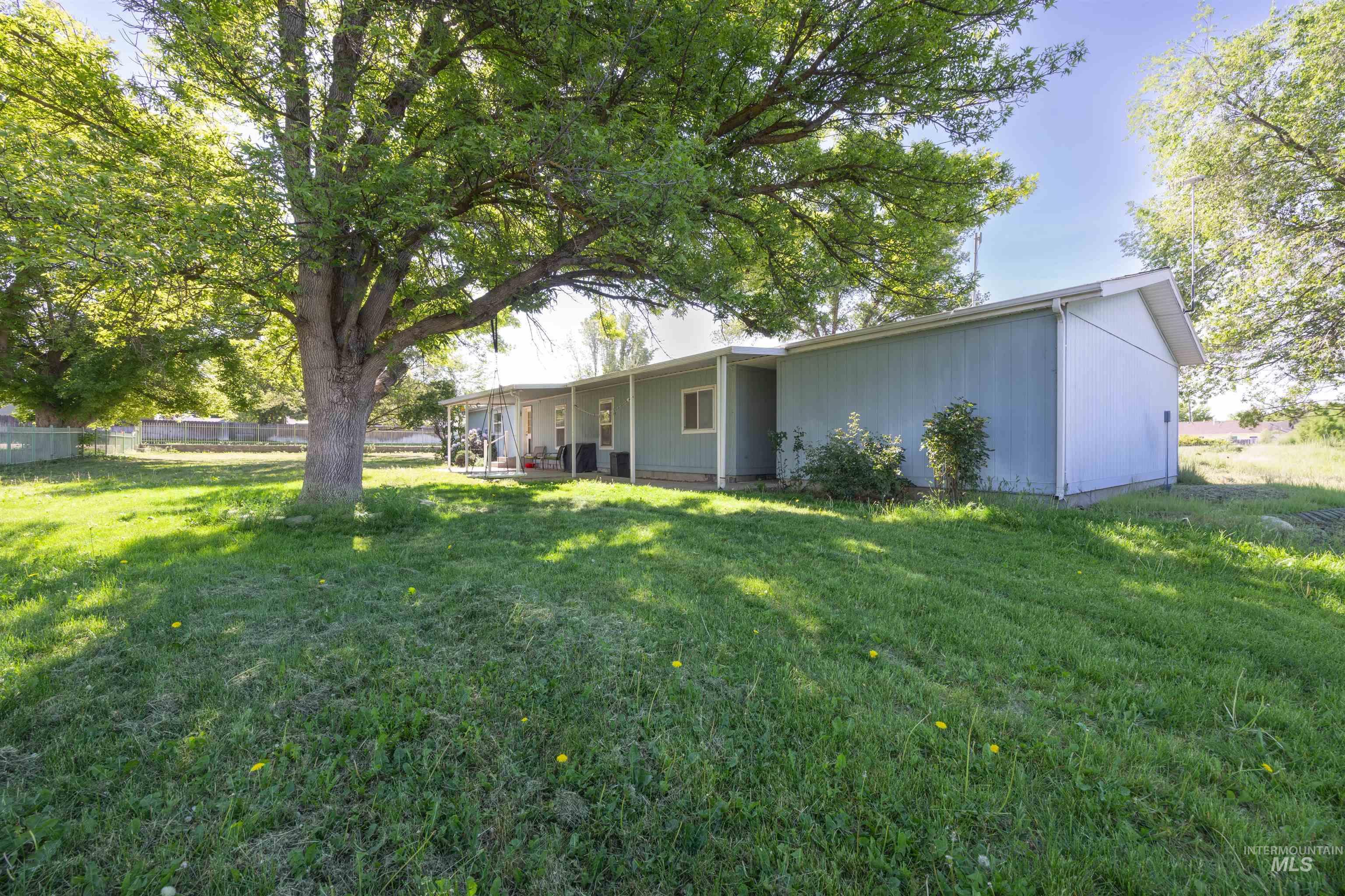 2875 N Maple Grove Property Photo 15