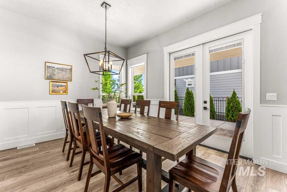 8201 W Corinthia St Property Photo 10