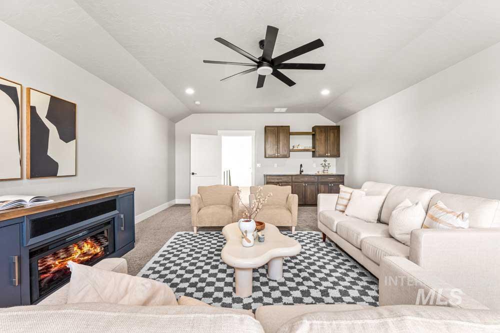 8201 W Corinthia St Property Photo 17