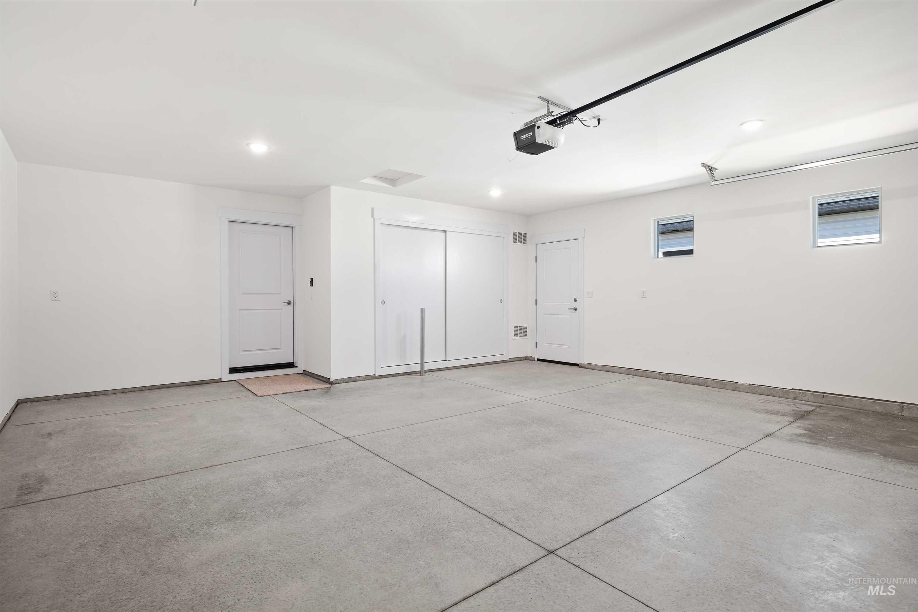 3125 Orion Ave Property Photo 21