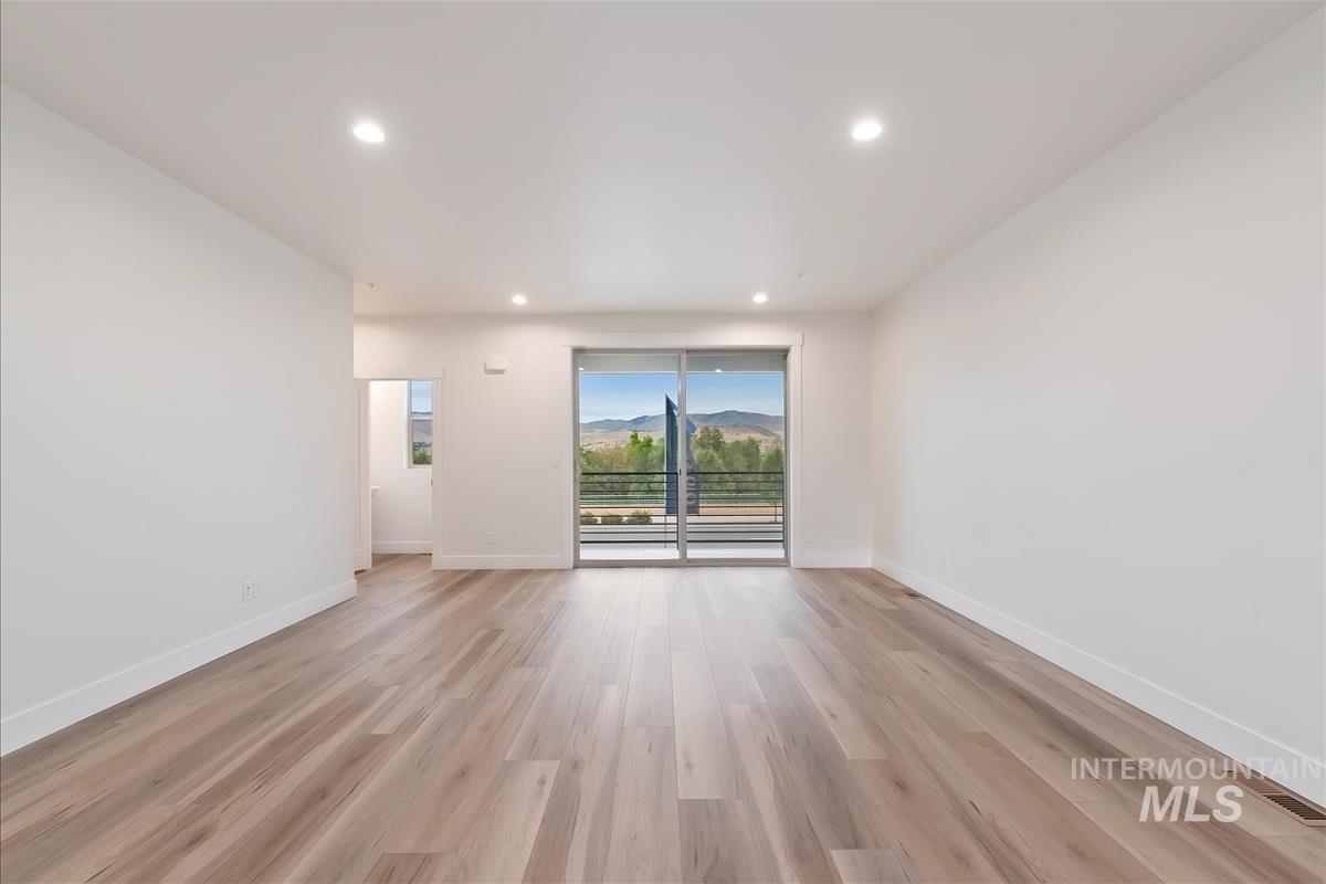 1717 S Federal Way Property Photo 12