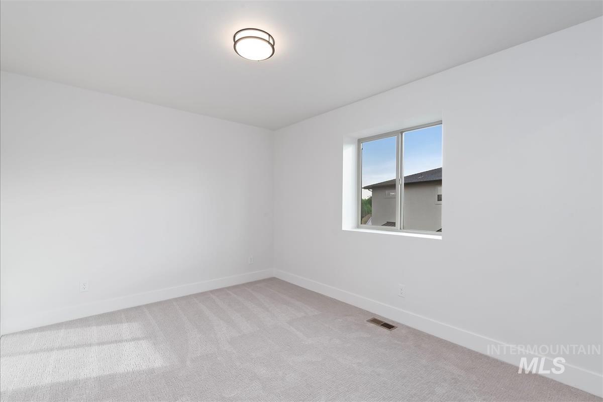 1717 S Federal Way Property Photo 18