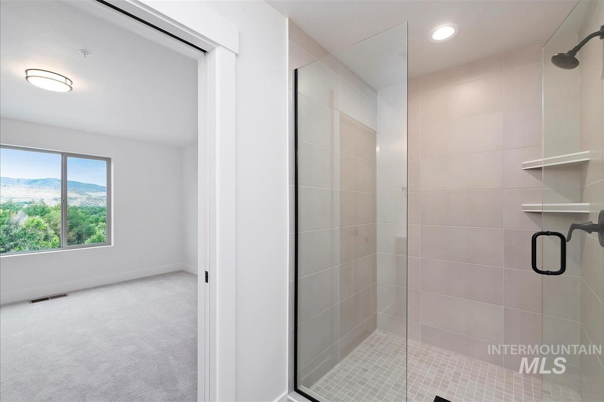 1717 S Federal Way Property Photo 22