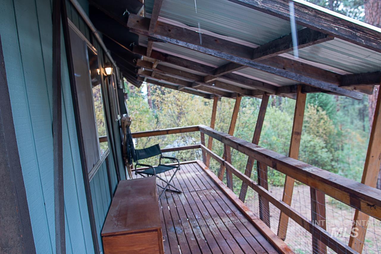 225 Mesplie Rd. Property Photo 38