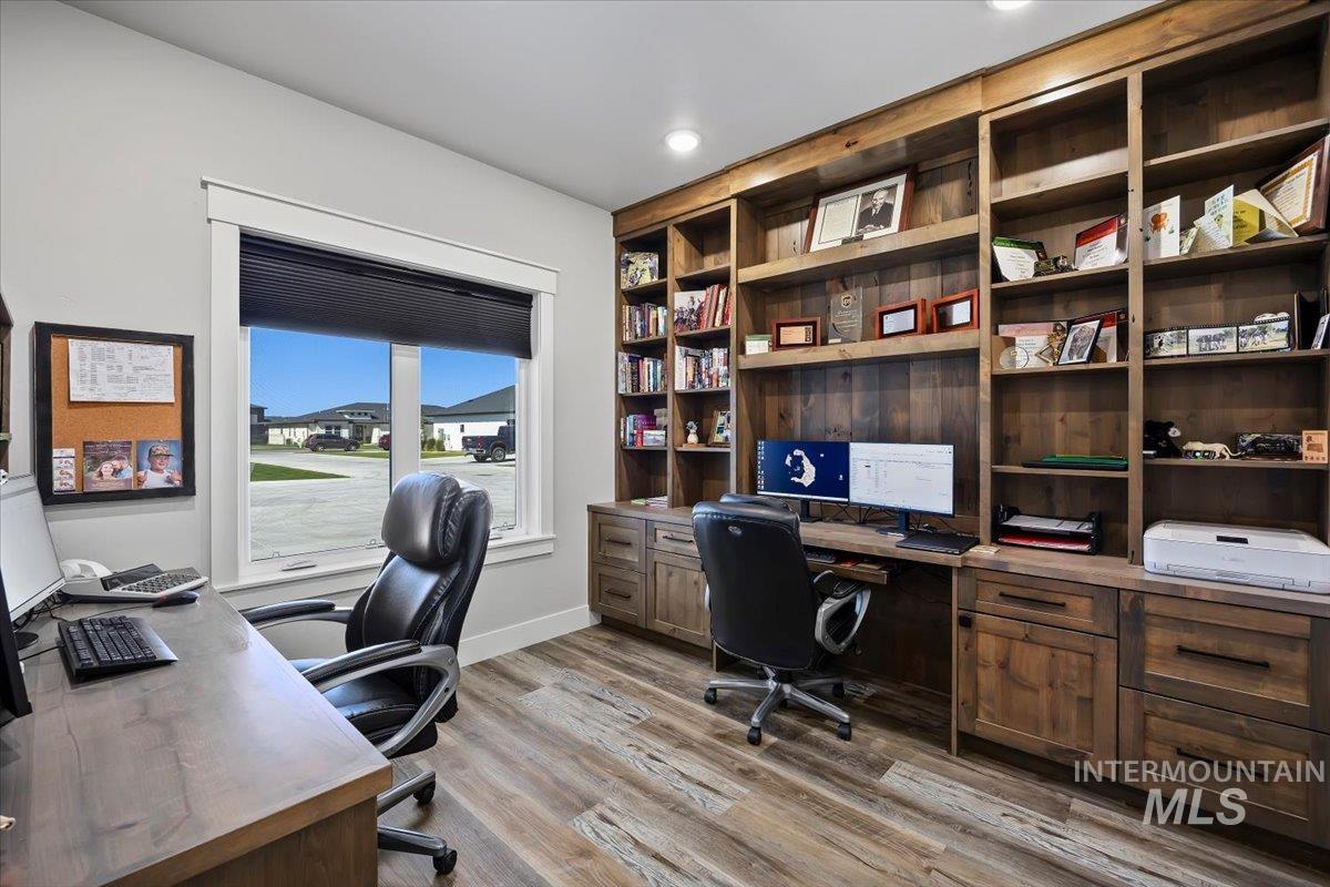 1587 Clear Creek Loop Property Photo 31
