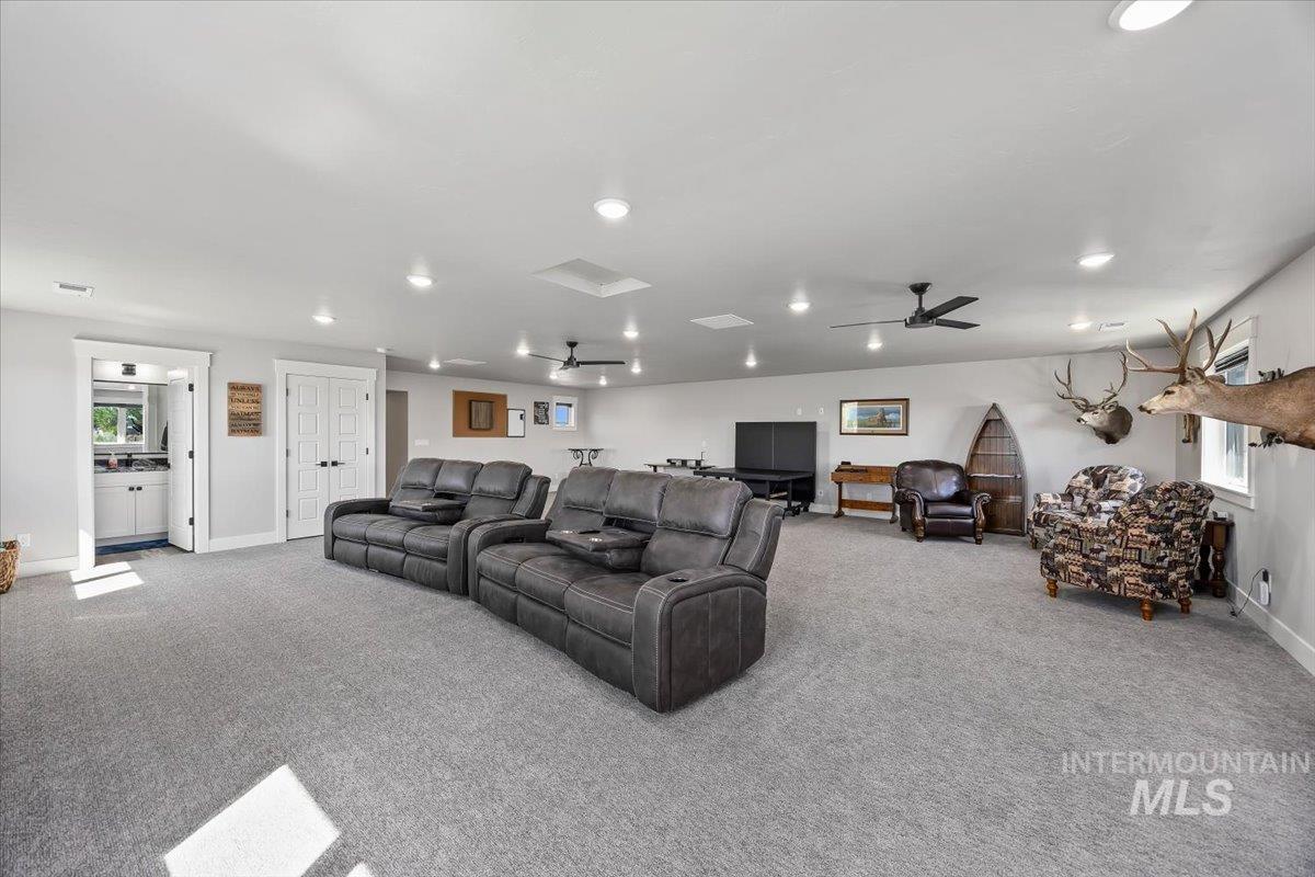 1587 Clear Creek Loop Property Photo 34