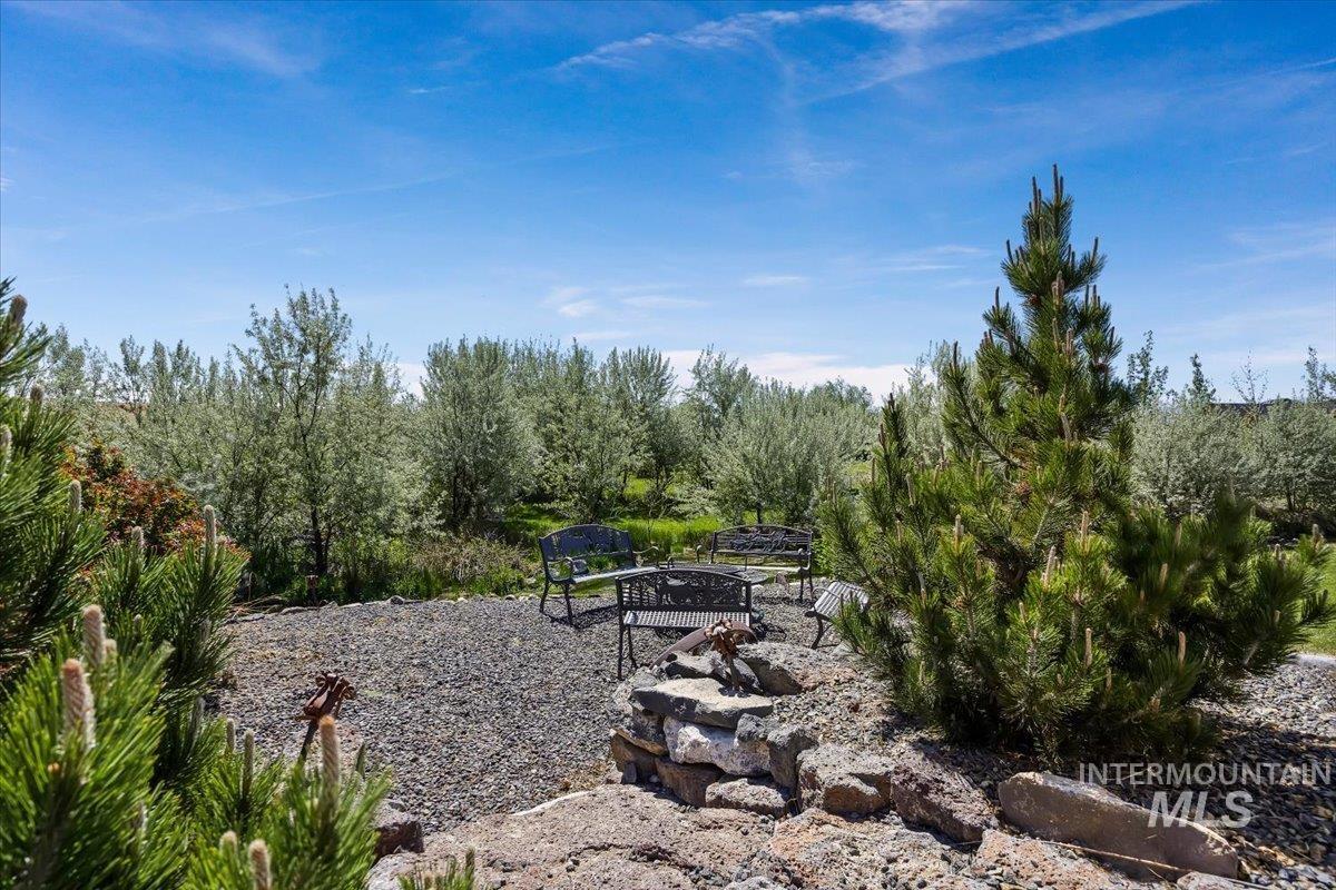 1587 Clear Creek Loop Property Photo 42