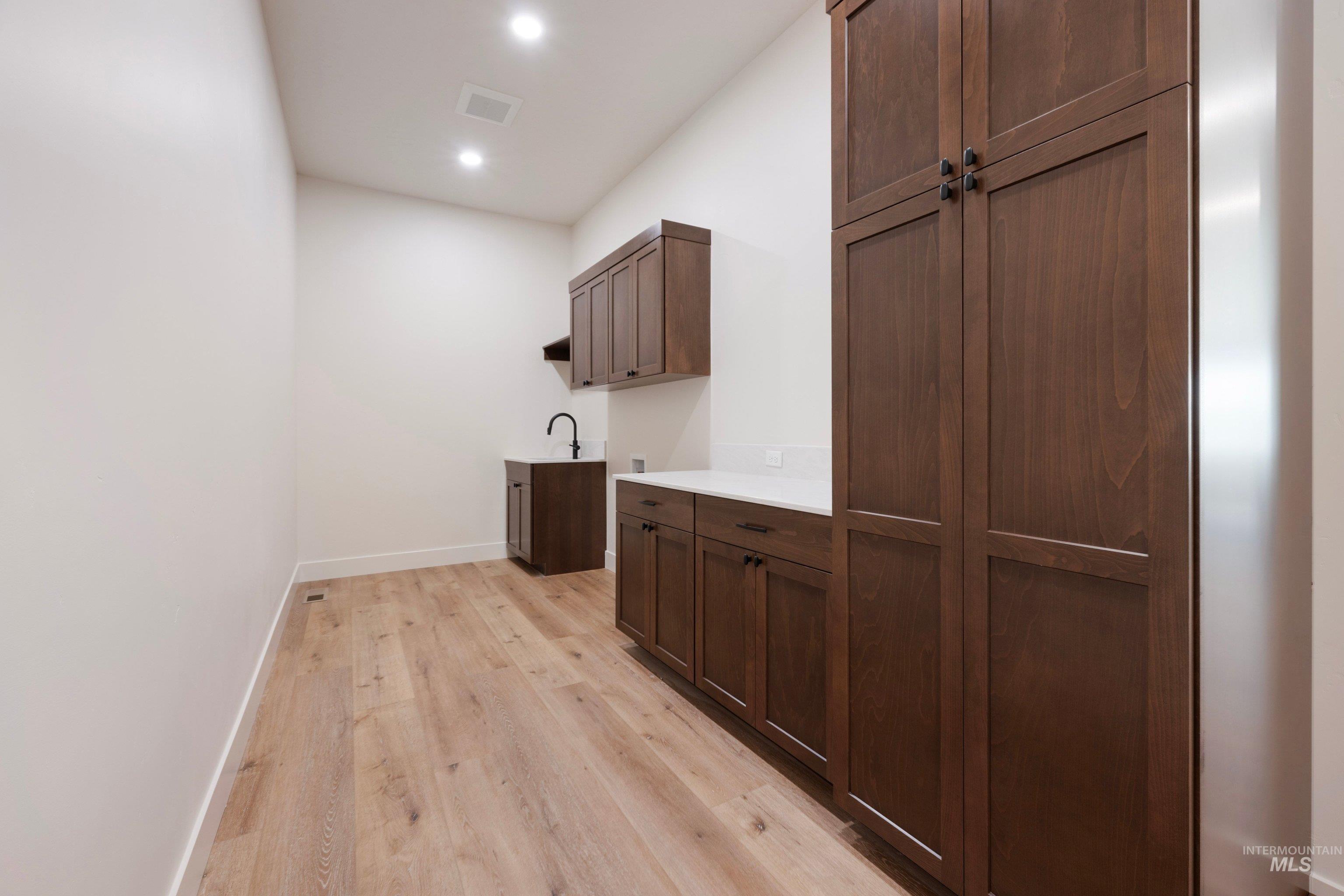24821 Ardmore Ct Property Photo 43