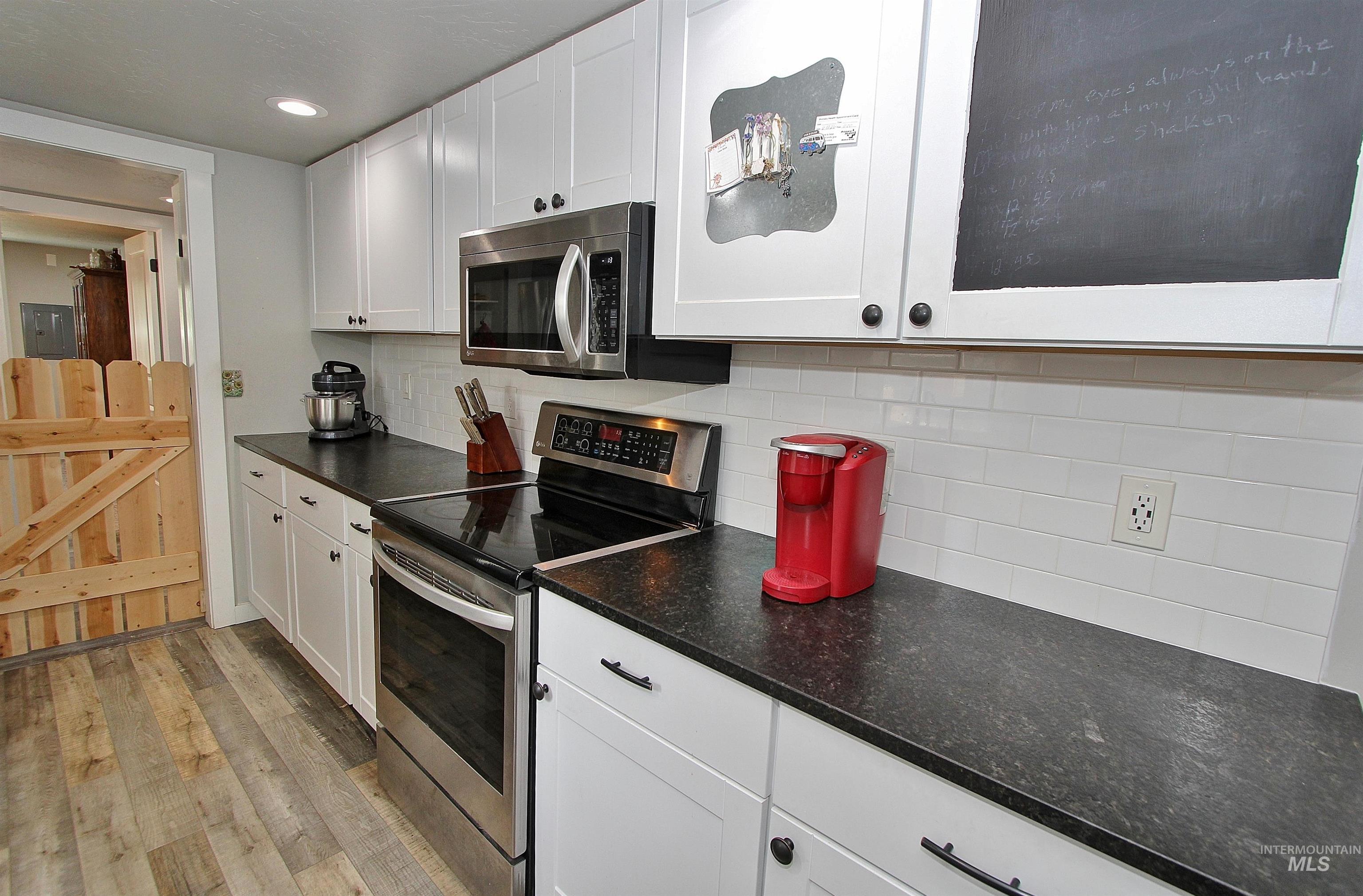 263 N Fargo Ave Property Photo 11