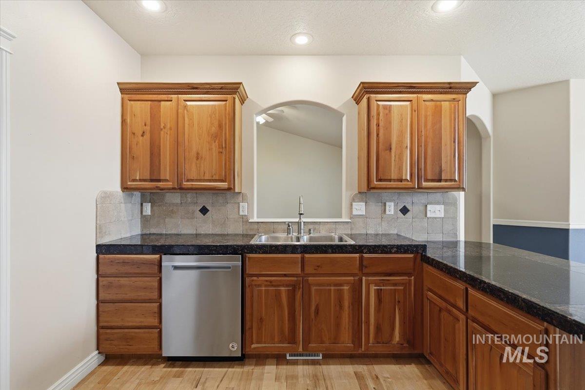 9701 W Penhurst Drive Property Photo 16